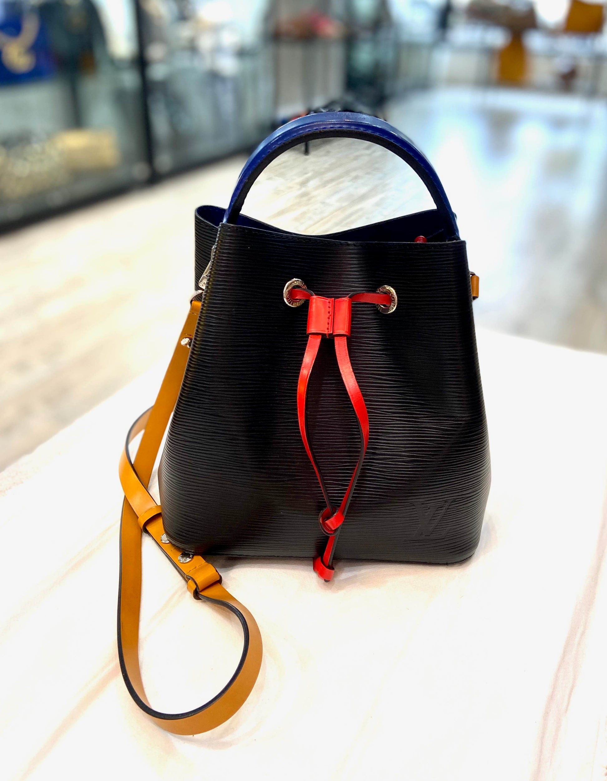 Louis Vuitton BB NEO Epi Handbag
