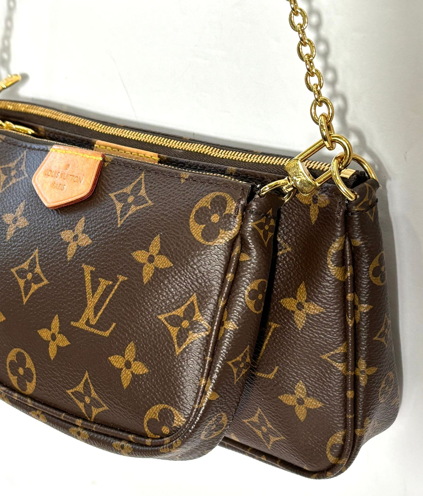 Louis Vuitton MULTI POCHETTE Clutch Bag
