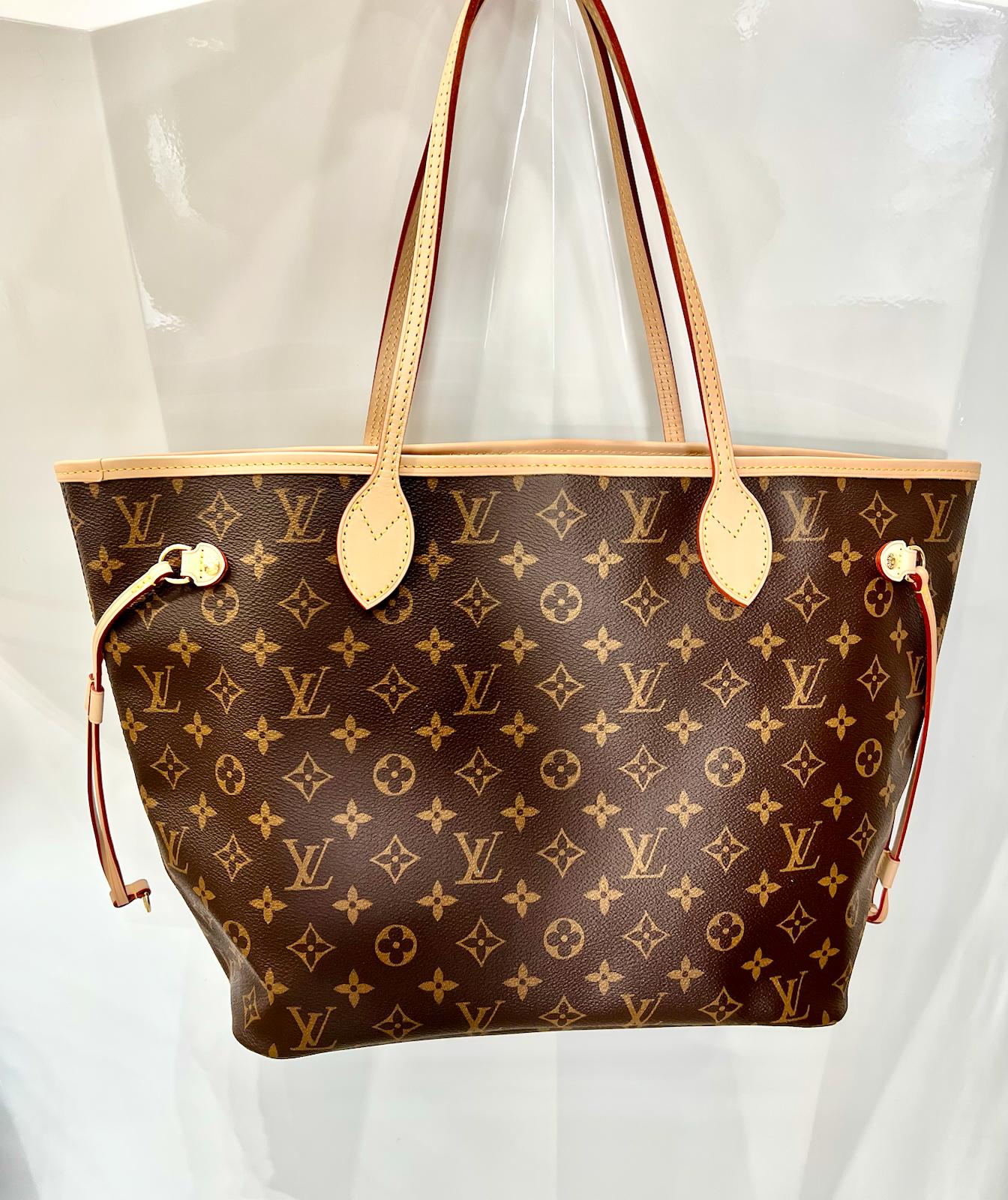 Louis Vuitton MM Neverfull Tote Bag