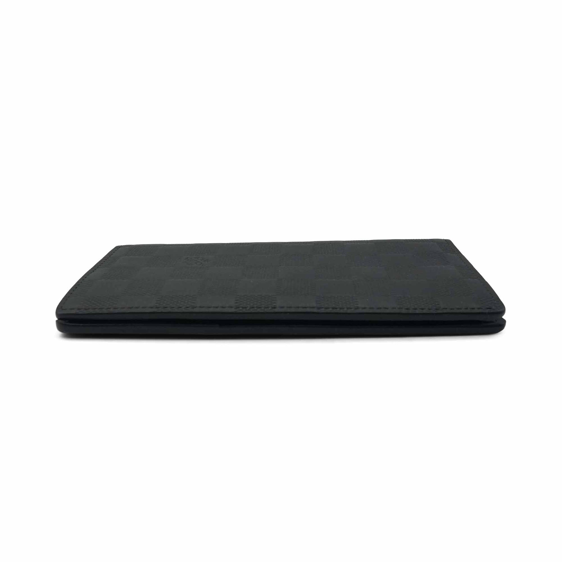Louis Vuitton 'Brazza' Wallet
