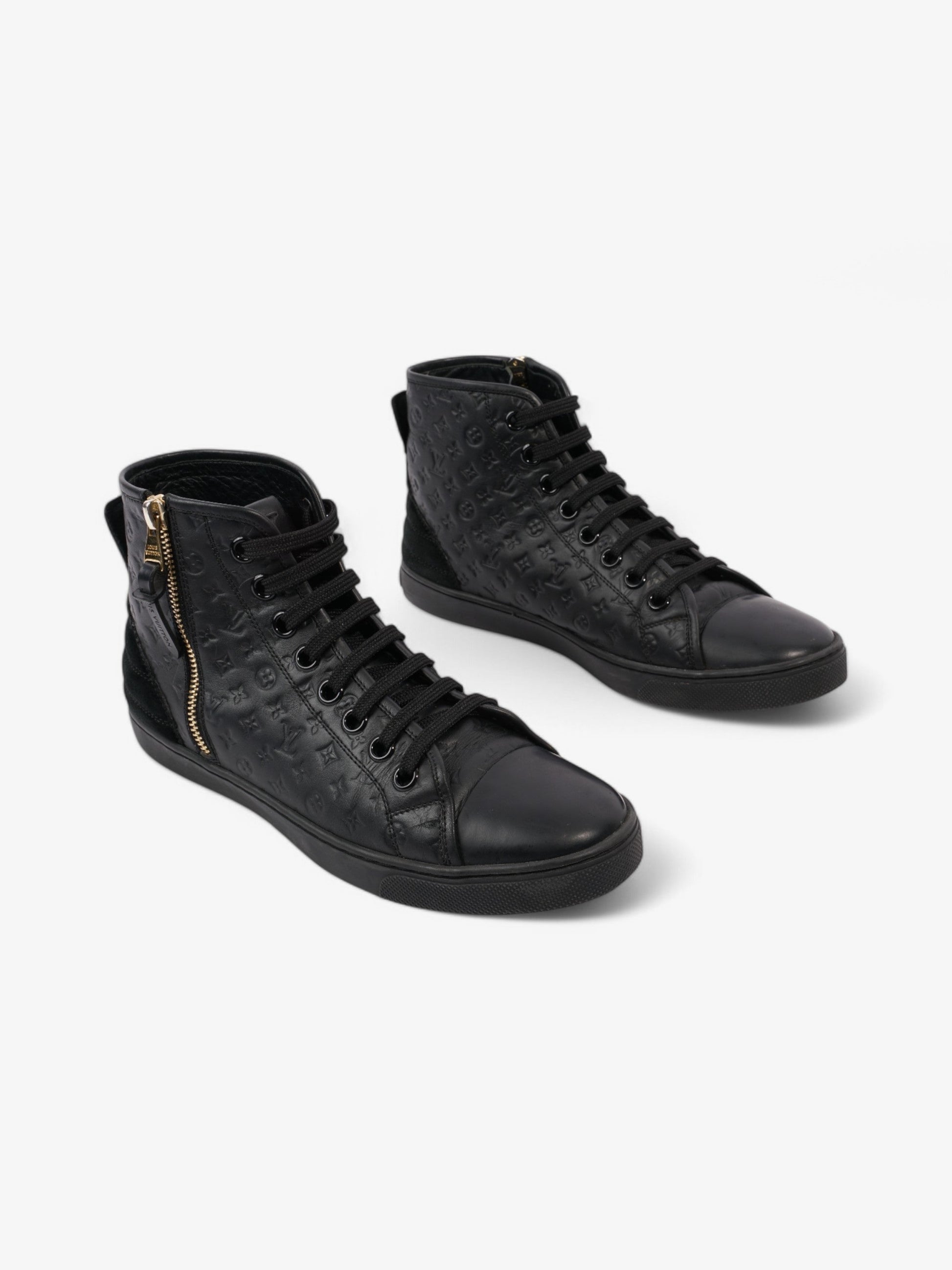 Louis Vuitton Embossed High-tops Embossed EU 37.5 Leather Black Handbag