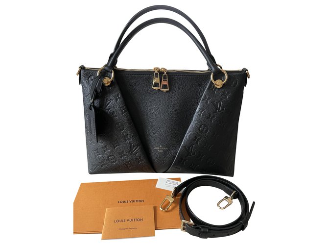 Louis Vuitton V MM Empreinte Black Tote Bag