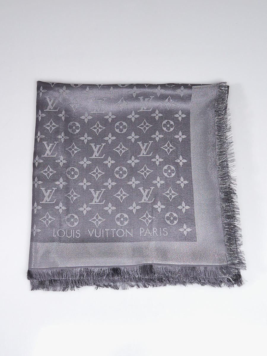 Louis Vuitton Classic Beyond Scarf Shawl Monogram
