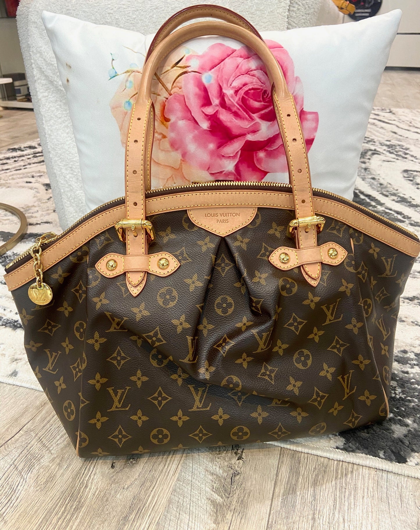 Louis Vuitton TIVOLI GM Monogram Handbag