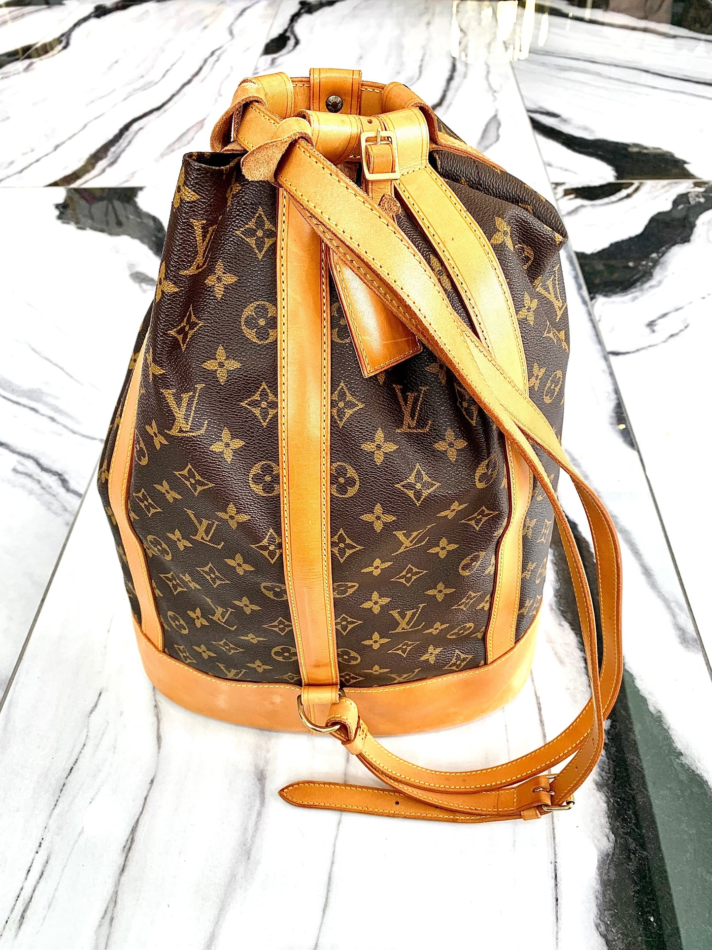 Louis Vuitton GM Monogram Handbag
