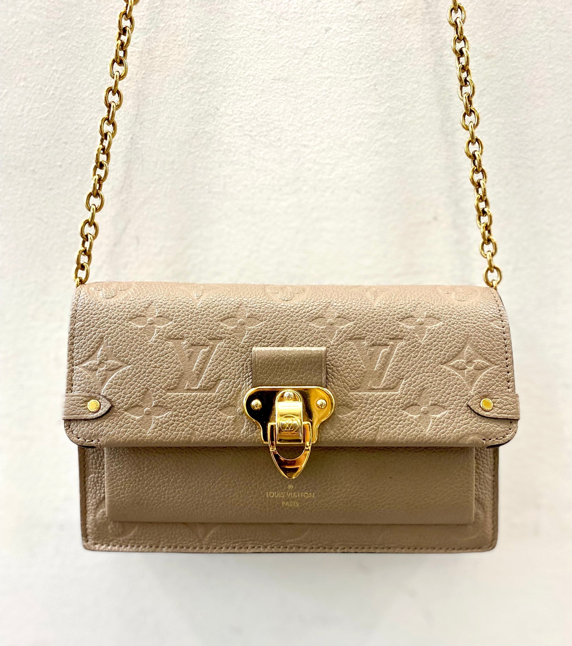 Louis Vuitton VAVIN ON Empreinte Leather Wallet Case