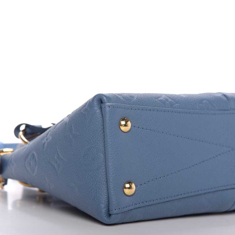 Louis Vuitton V MM Empreinte Tote Bag