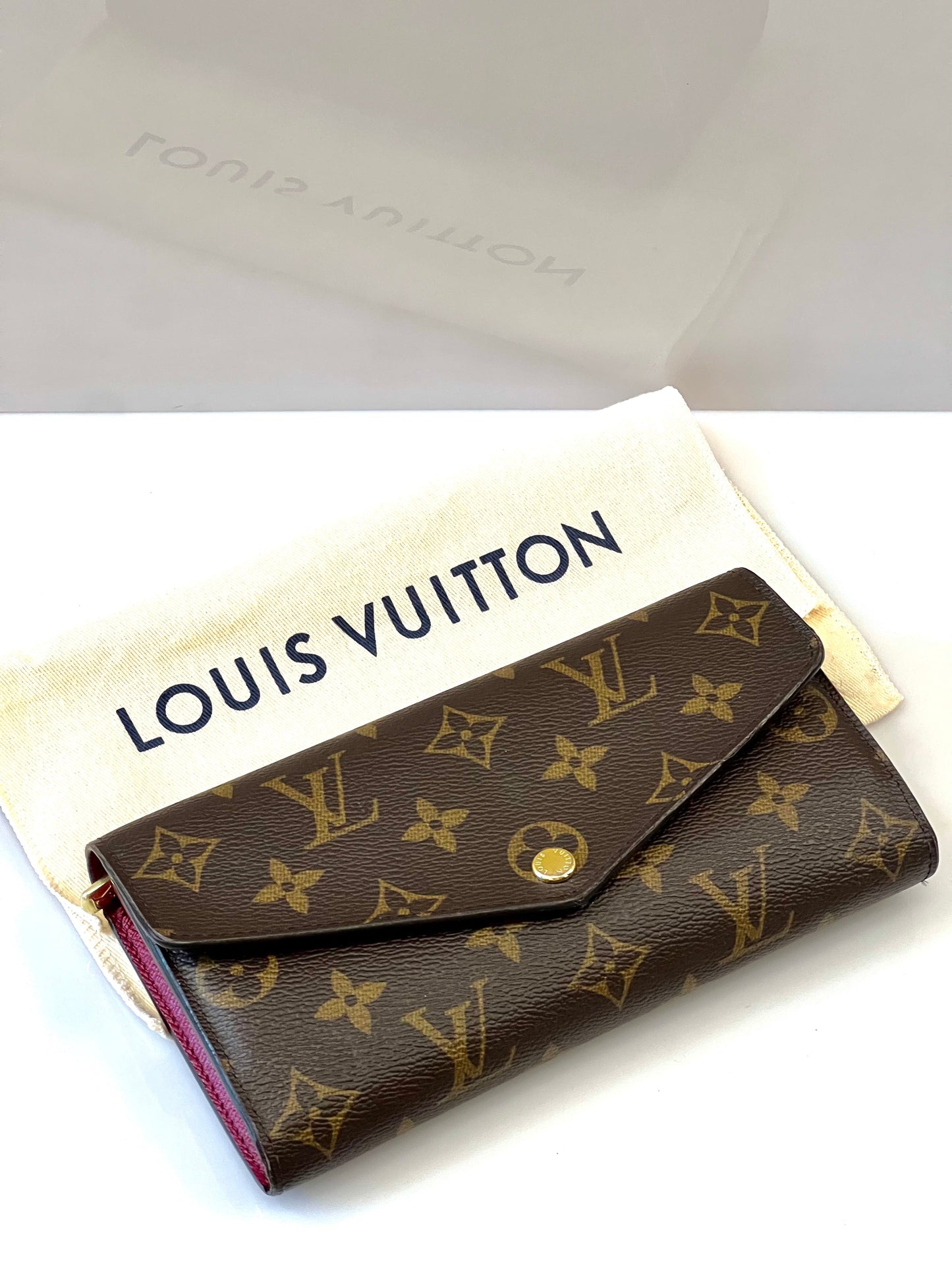 Louis Vuitton SARAH FUCHSIA Monogram Wallet Case