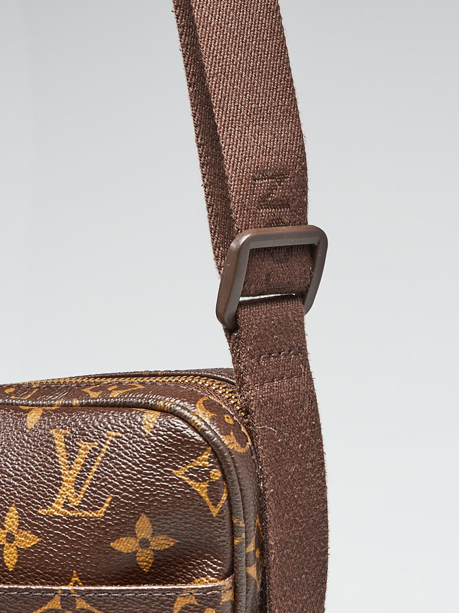 Louis Vuitton Trotteur Beaubourg Monogram Canvas Handbag