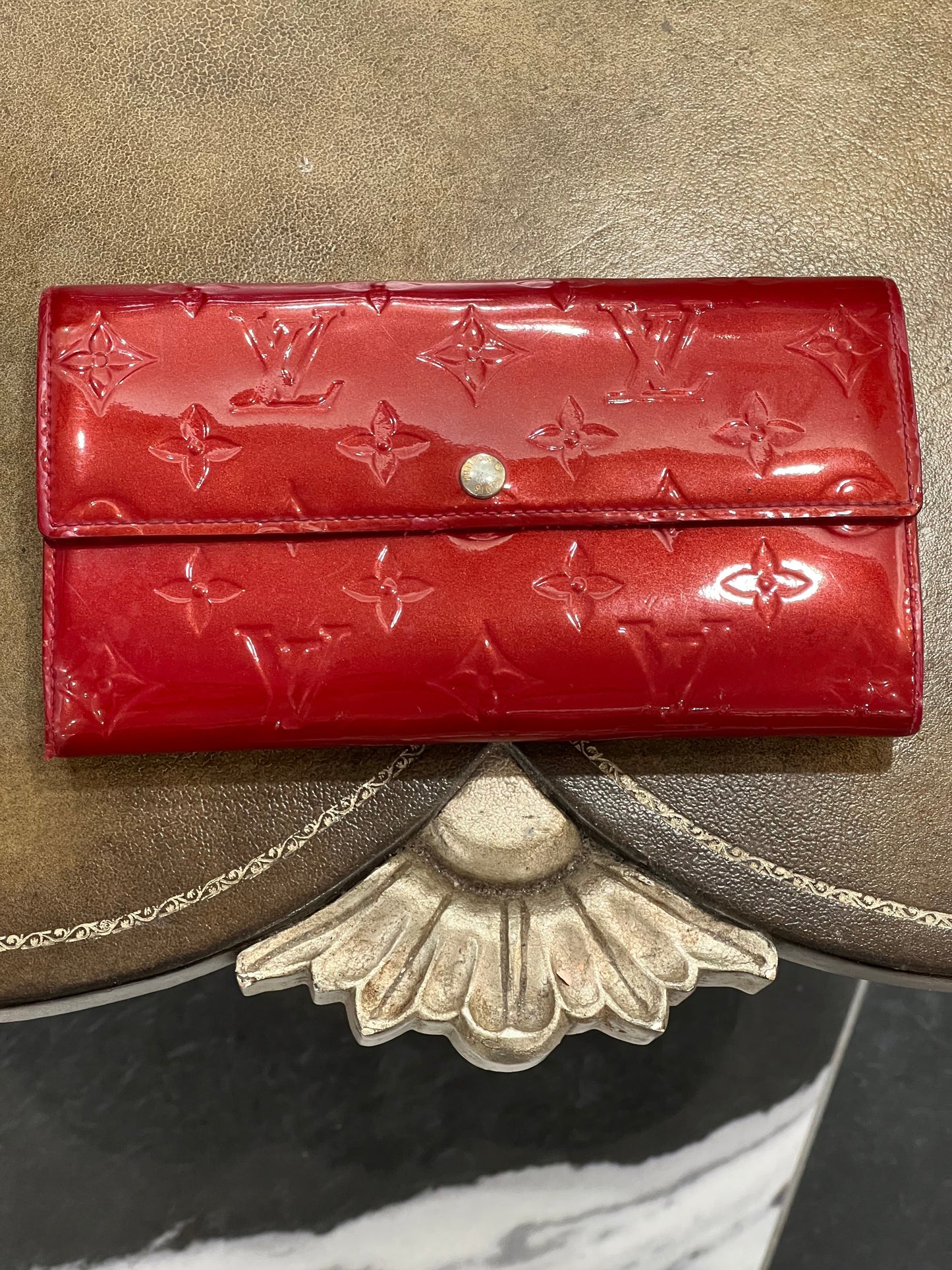 Louis Vuitton SARAH Monogram Vernis Wallet Case
