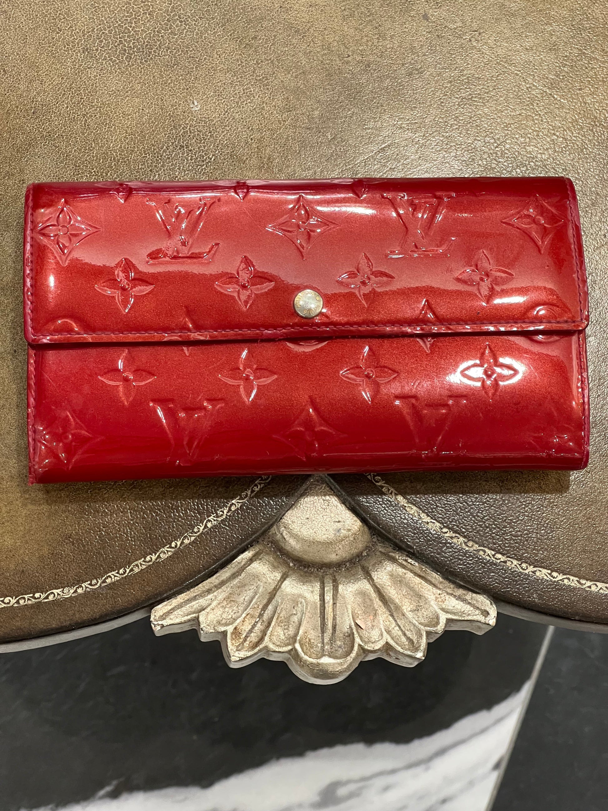 Louis Vuitton SARAH Monogram Vernis Wallet Case