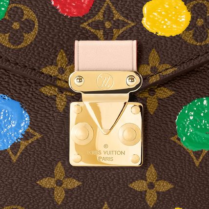 Louis Vuitton X YAYOI KUSAMA POCHETTE METIS Monogram Clutch Bag