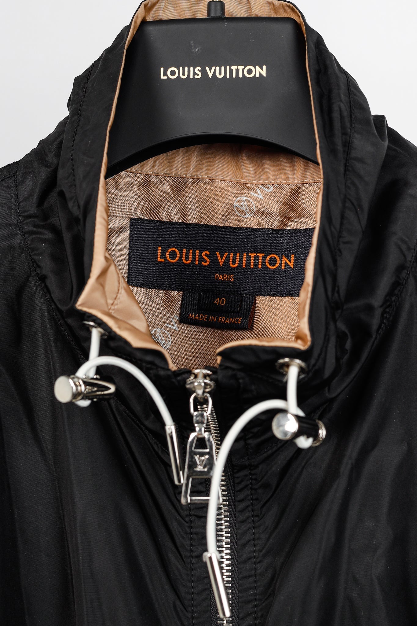 Louis Vuitton Noir Nylon Logo-Print Sporty Long Parka Fashion Accessory