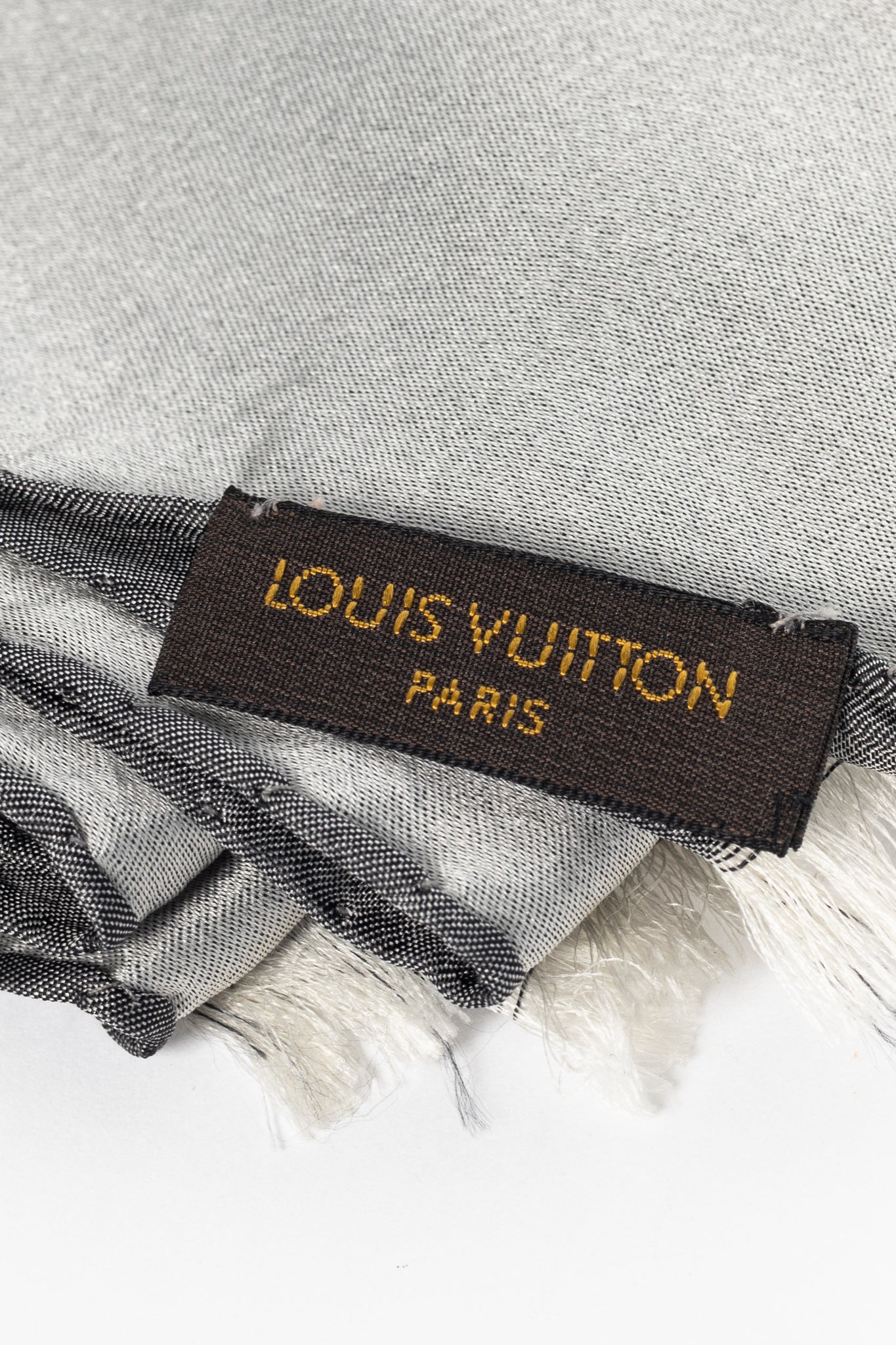 Louis Vuitton Capri Grey Silk Monogram Stole Fashion Apparel