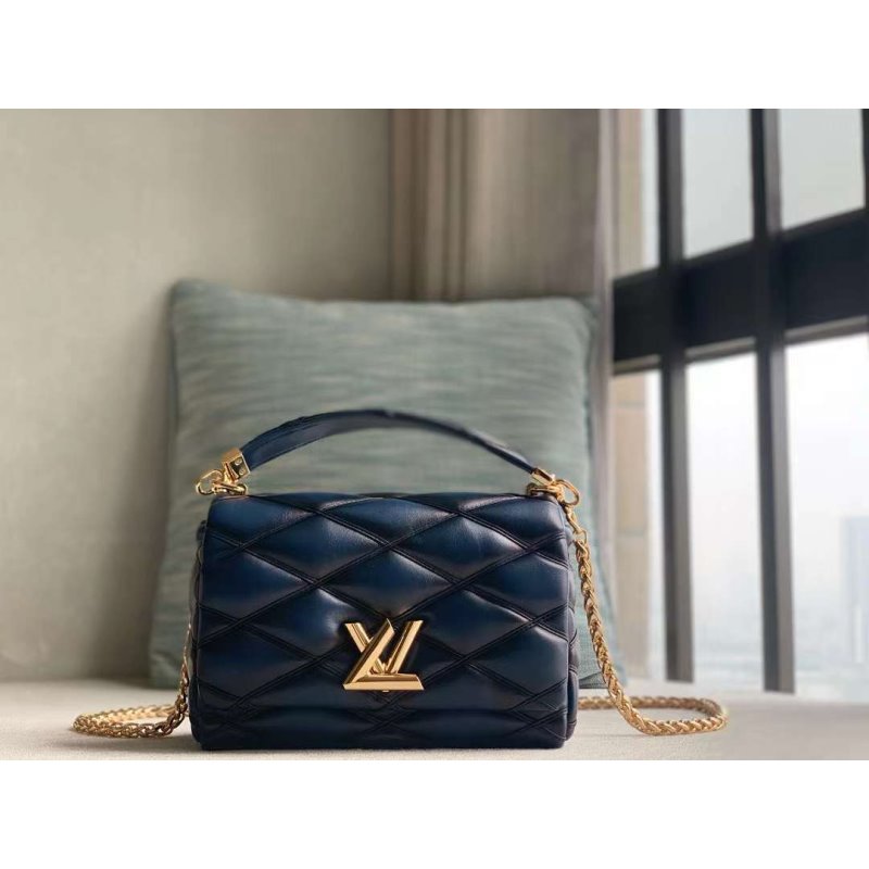 Louis Vuitton Go Teist Mm Bag Travel Bag Bag Bg02849