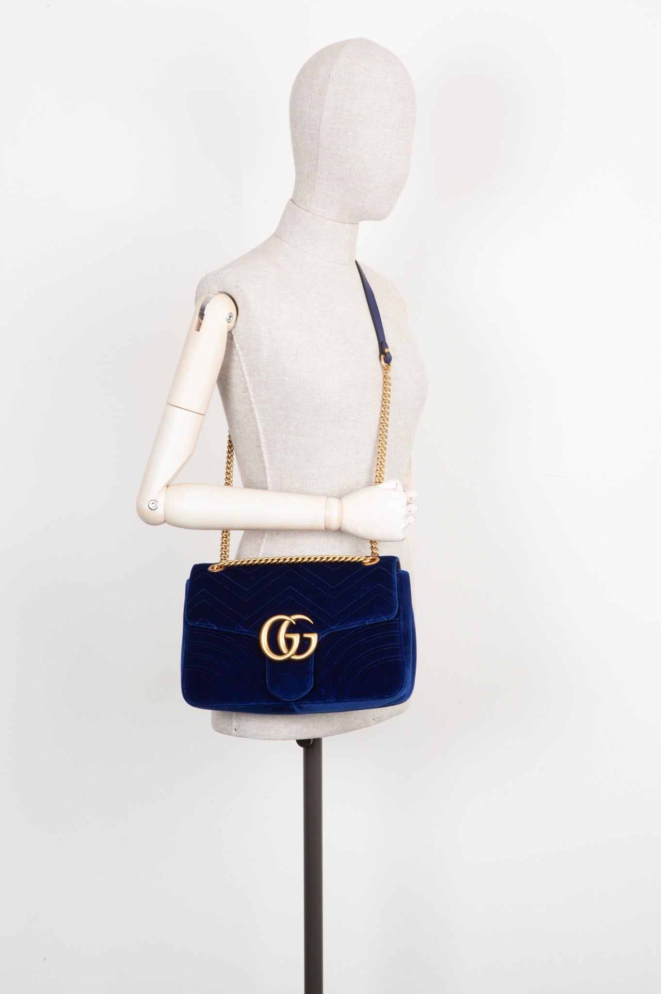 GUCCI Marmont Bag Medium Velvet Blue