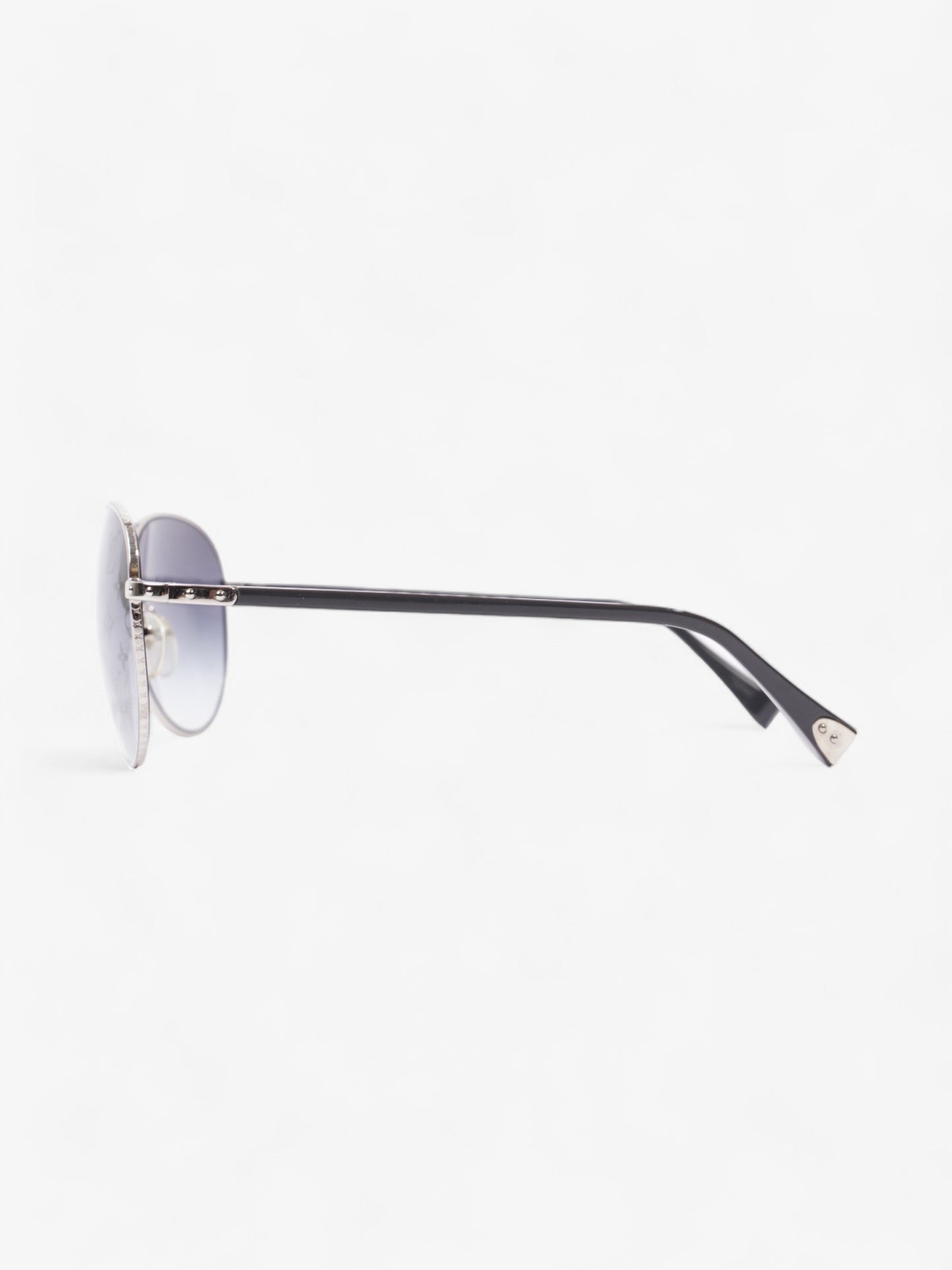 Louis Vuitton Aviator Sunglasses Base Monogram Silver Grey