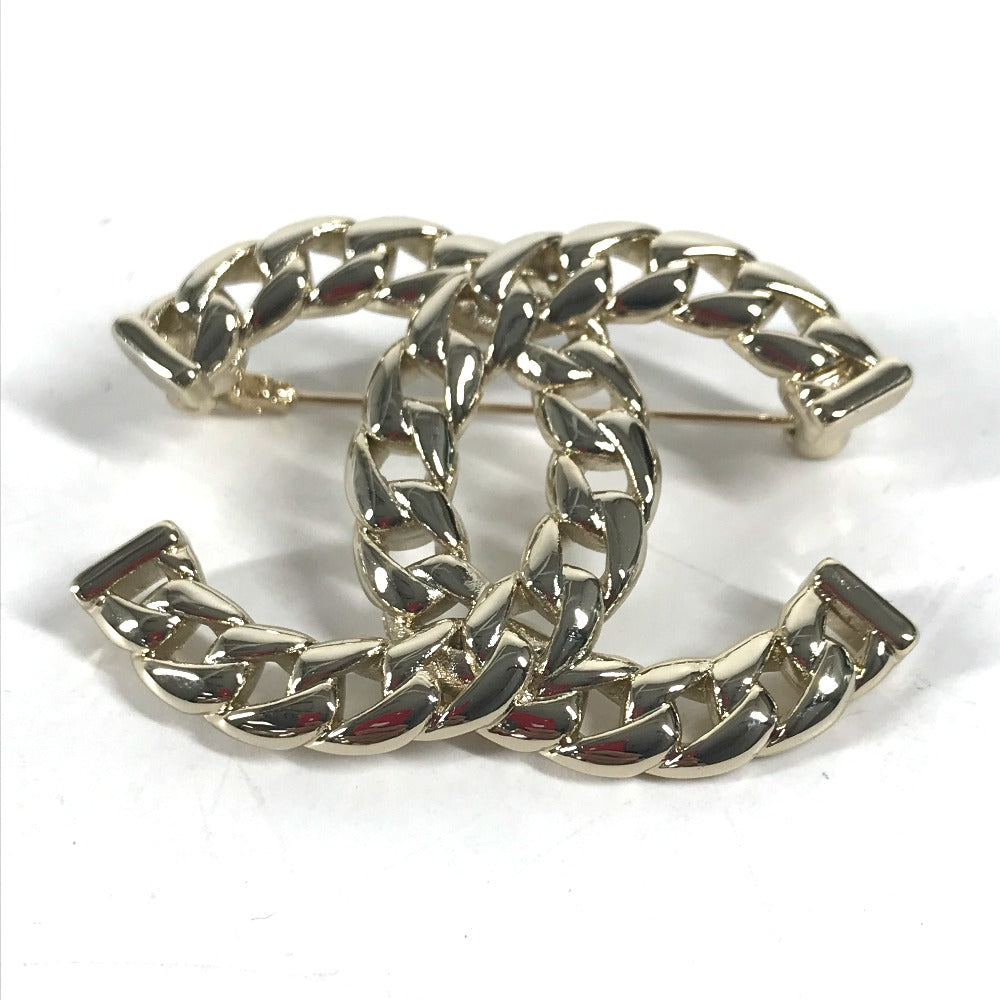 Chanel Brooch Gold Handbag Mo 4