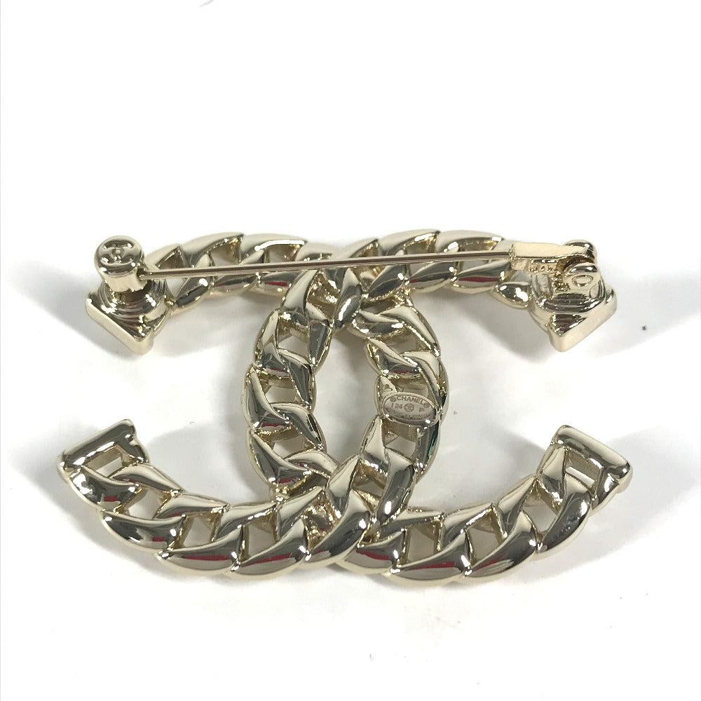 Chanel Brooch Gold Handbag Mo 4