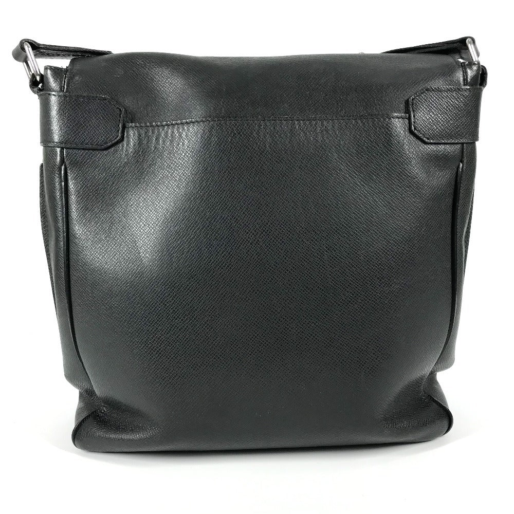 Louis Vuitton M32702 Taiga Milo Leather Black Shoulder Bag