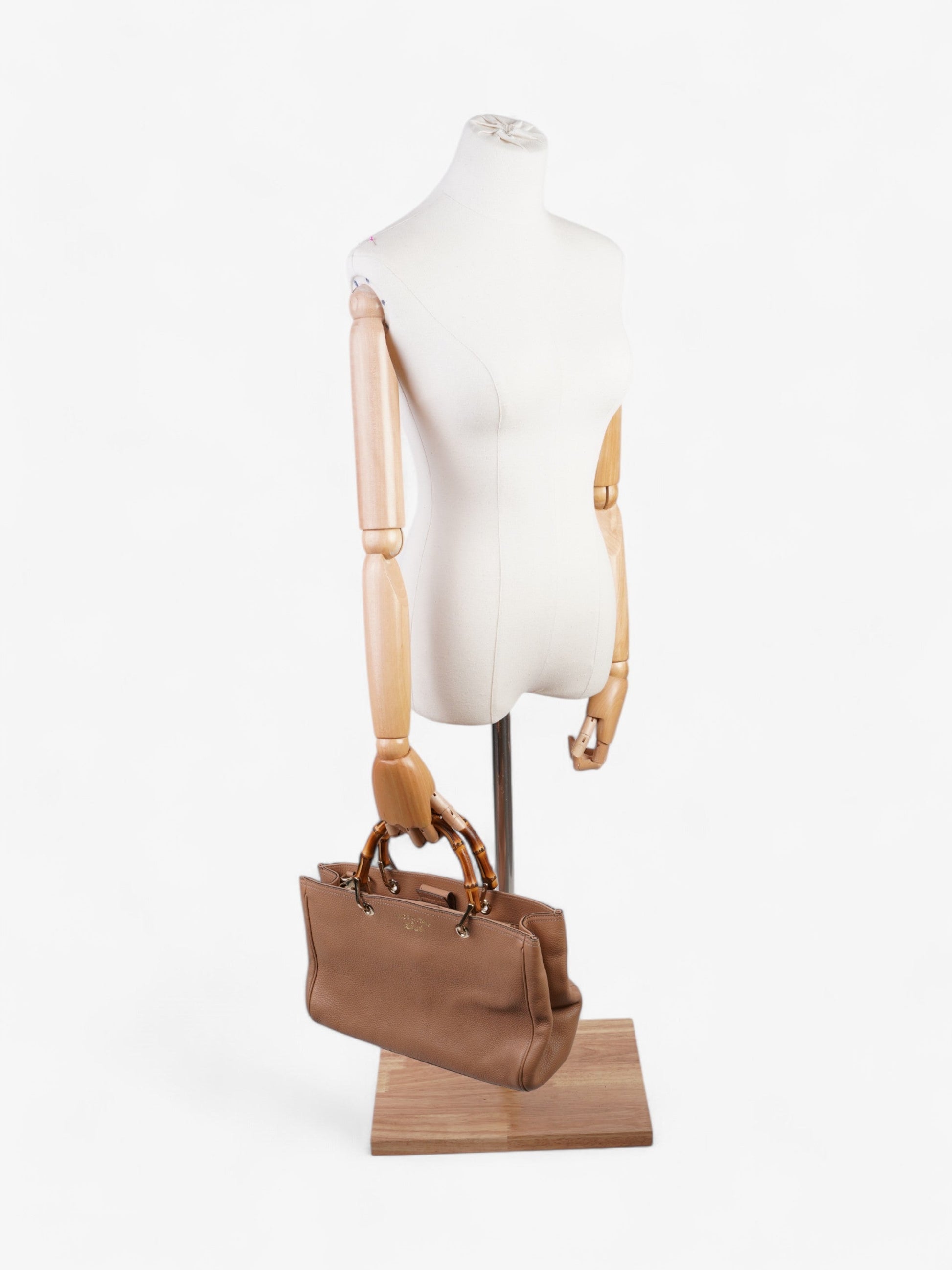 Gucci Bamboo Shopper Tote Leather Beige Tote Bag