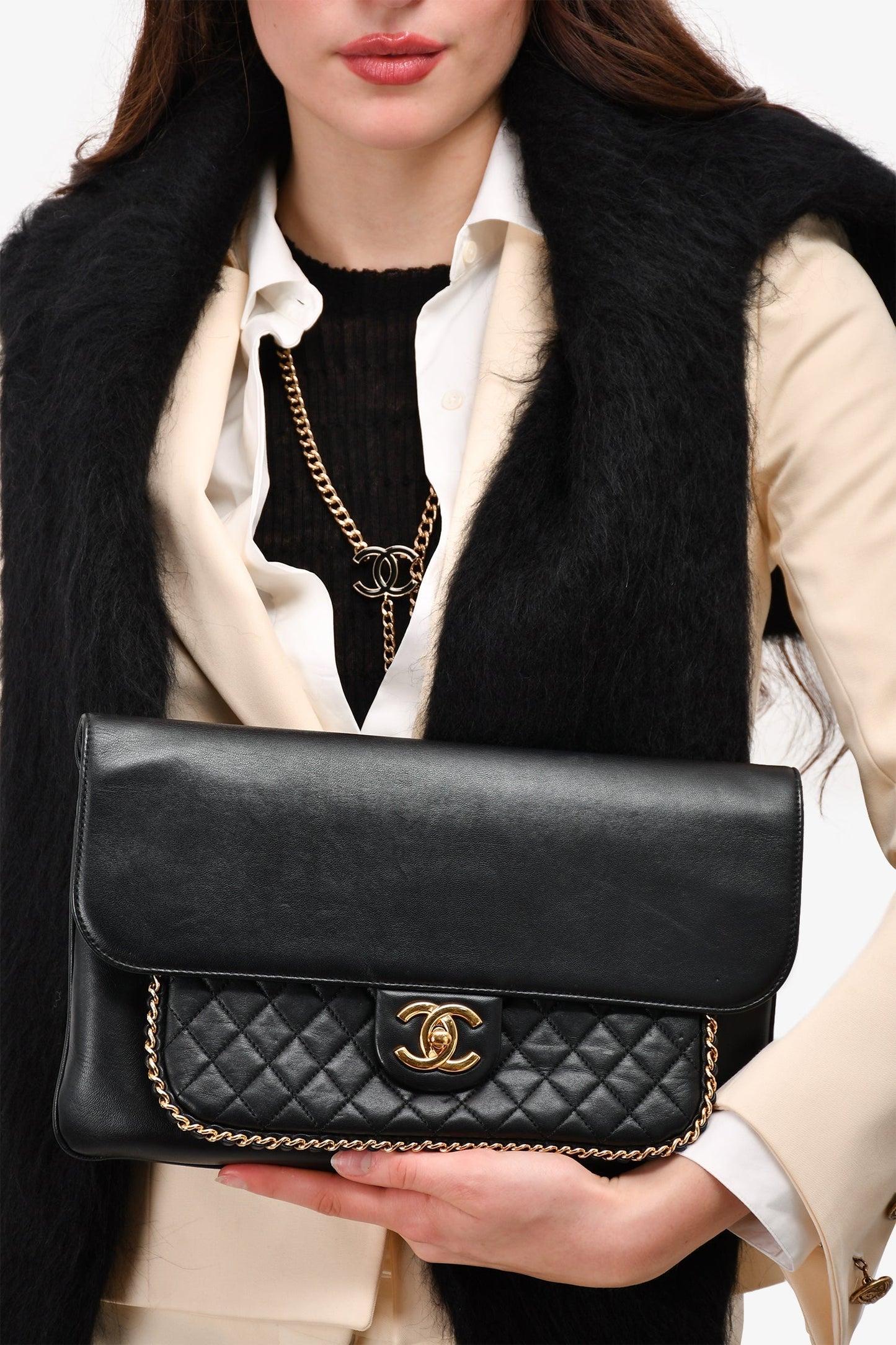 Chanel™ 2017/18 Black Lambskin 'unchained' CC Clutch