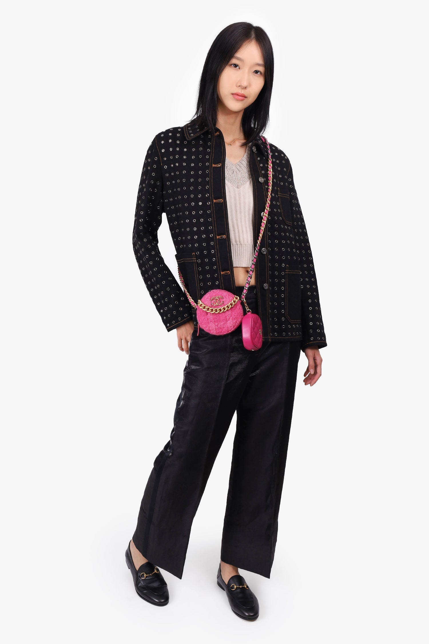 Chaneltm 2019 20 Fuchsia Tweed 19 Round Clutch with Coin Purse
