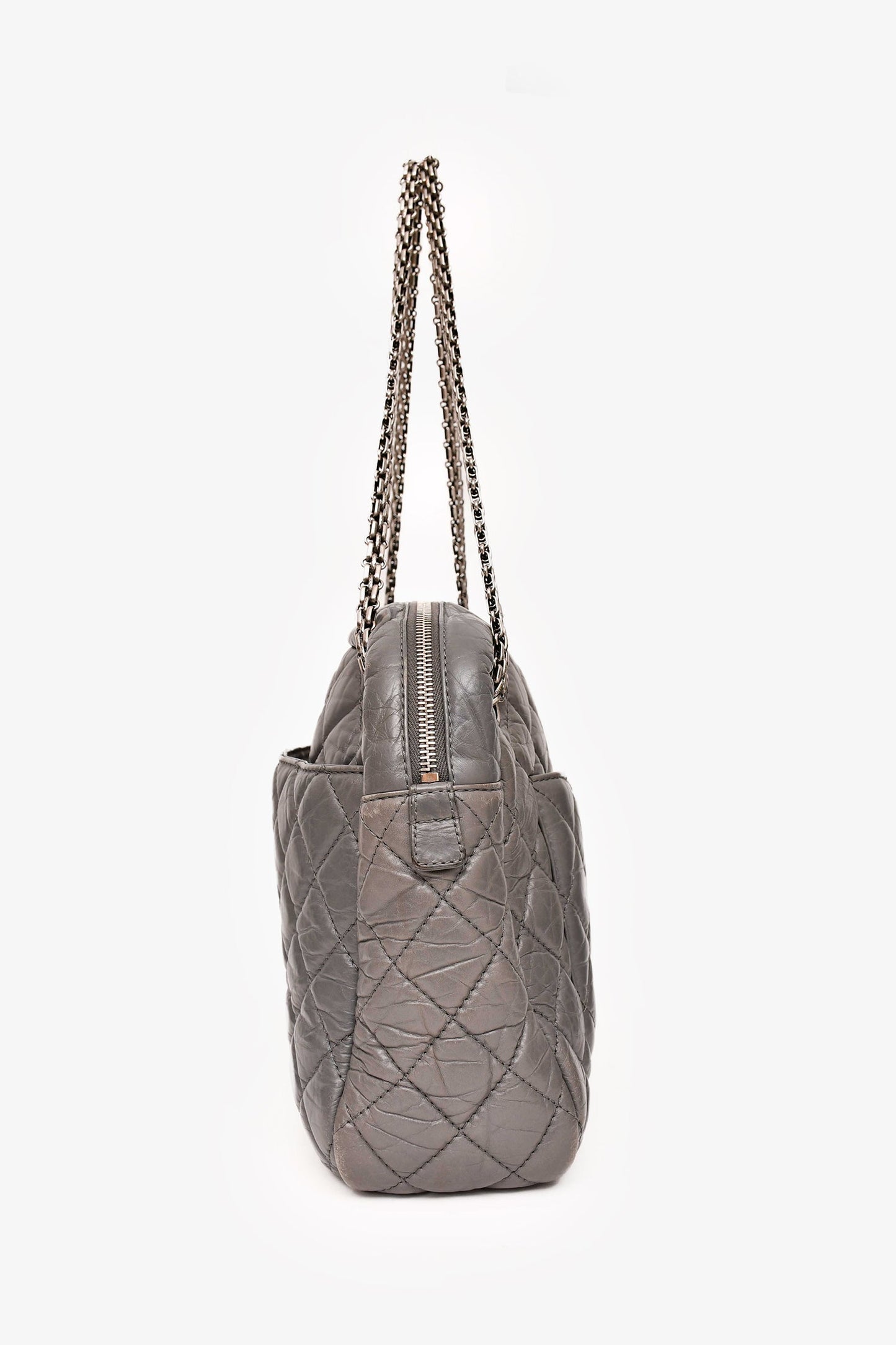 Chaneltm 2008 2009 Grey Crackled Leather Quilted Reissue Camera Bag (as Is)