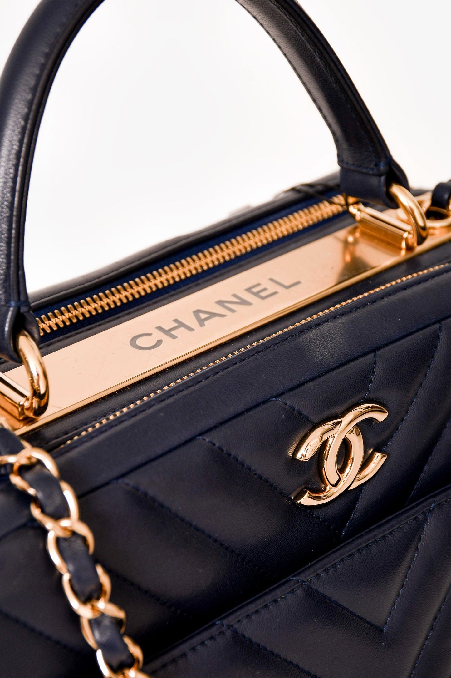 Chaneltm 2018 Navy Chevron Leather Medium Trendy Bowling Top Handle Handbag