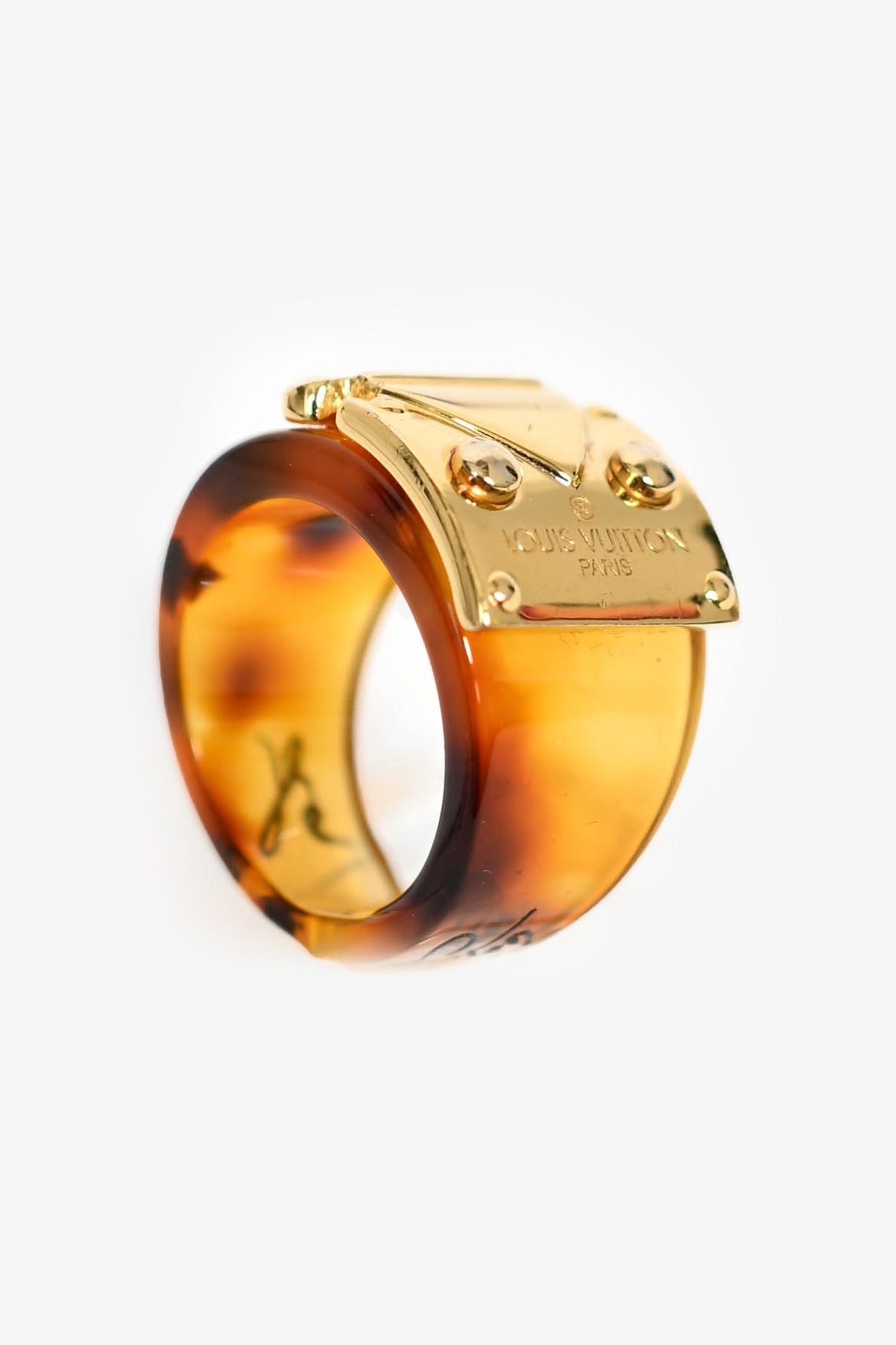 Louis Vuitton Brown Tortoiseshell Resin Gold Toned 'Lock Me' Ring Size L