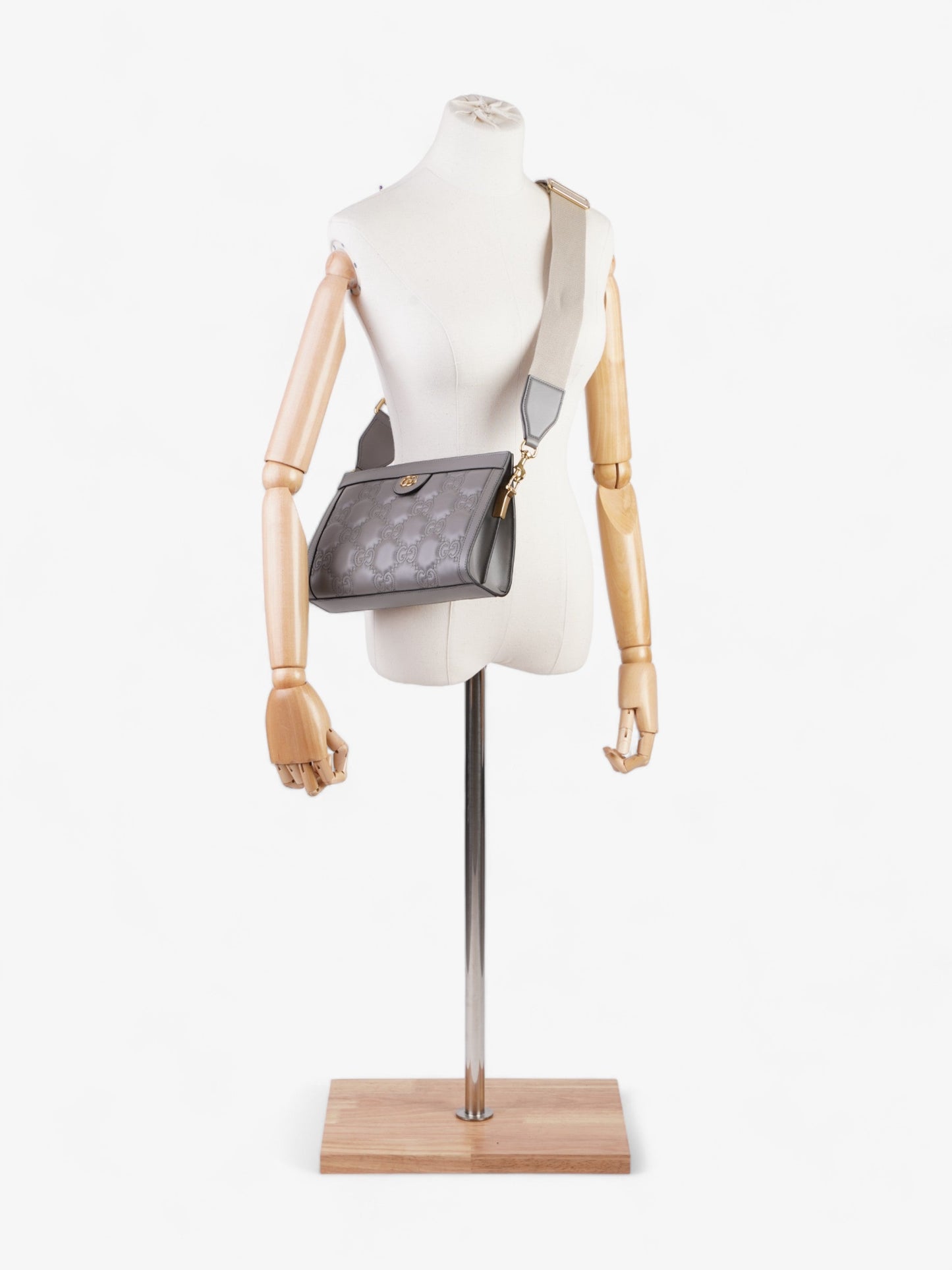 Gucci Matelass Grey Crossbody Bag Leather Matelasse