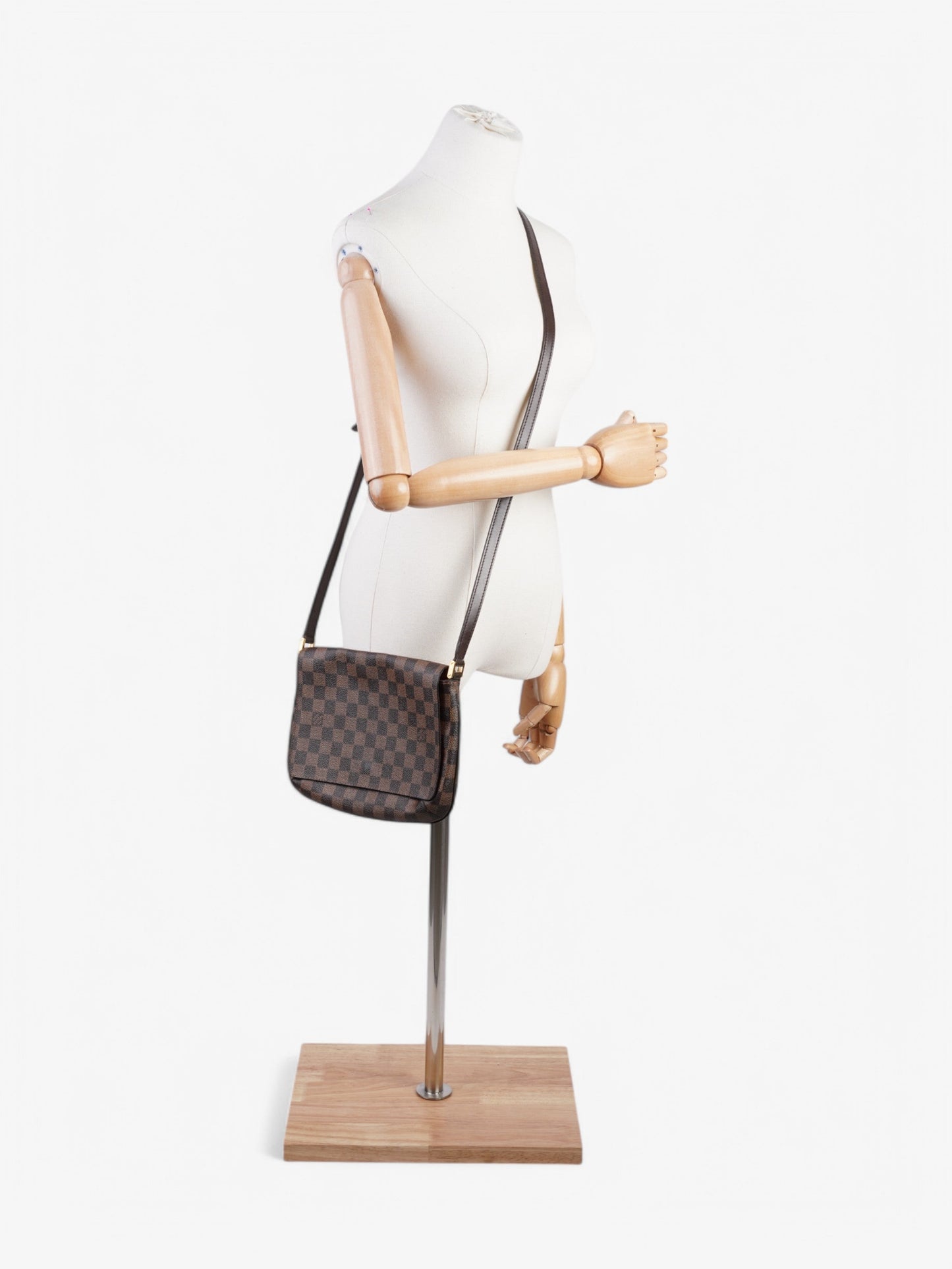 Louis Vuitton M tte Tango Ebene Coated Damier Canvas Coated Canvas Apparel