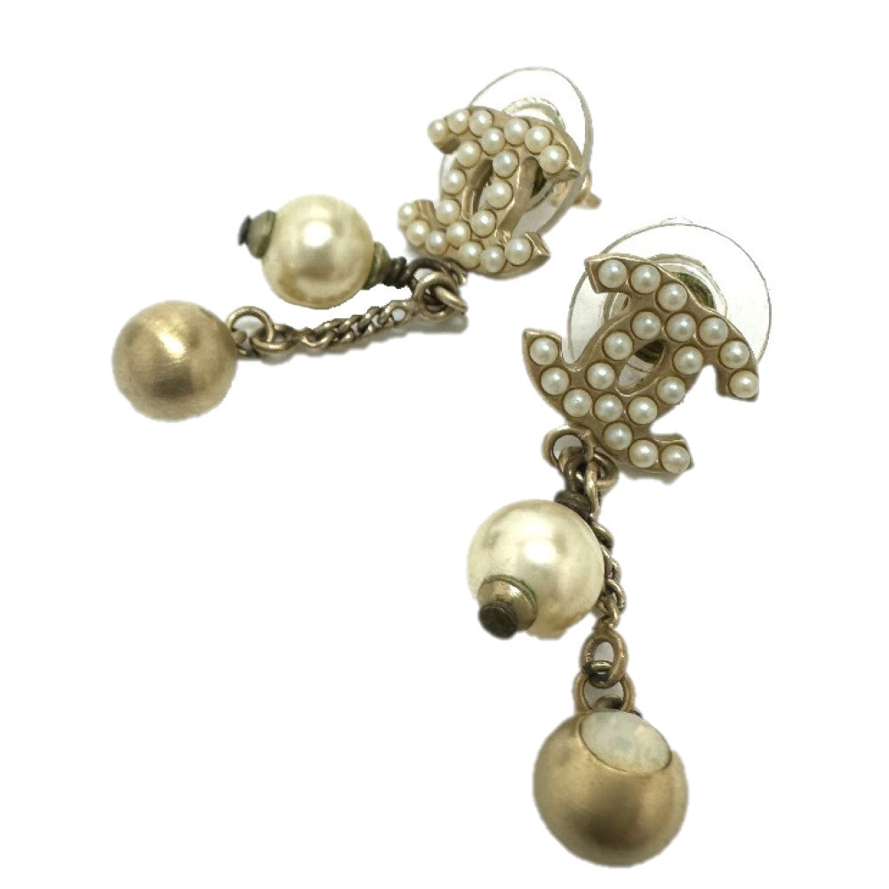 Chanel Pierce Plated COCO Mark Fake pearl Gold Jewelry