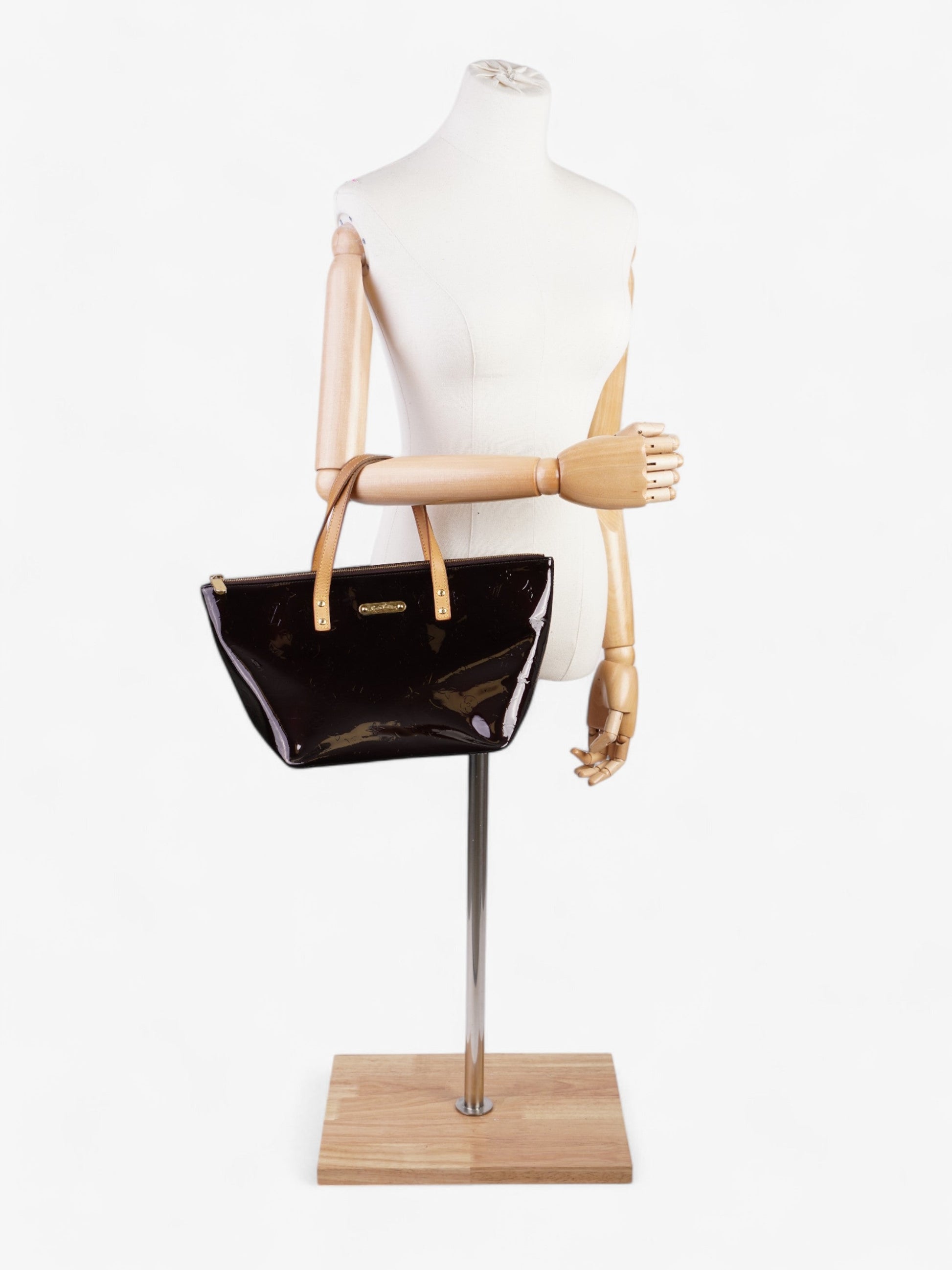 Louis Vuitton Bellevue Amarante PM Monogram Vernis Leather Handbag