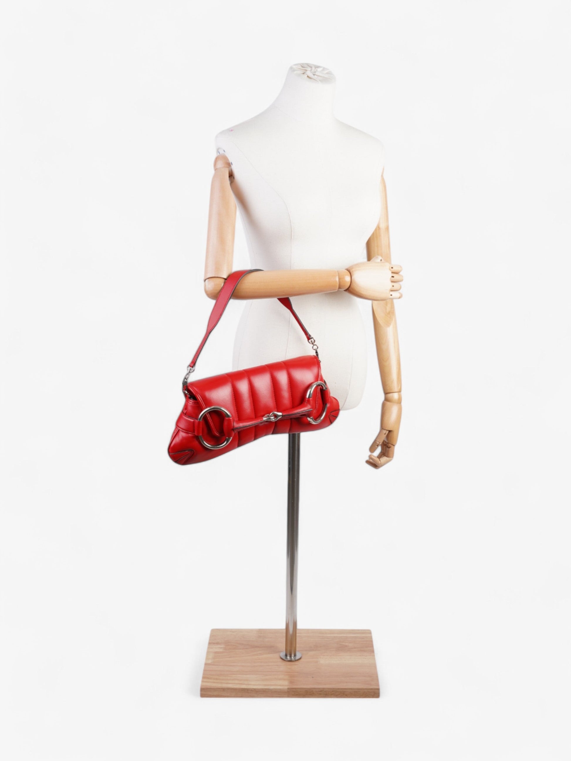 Gucci Maxi Horsebit Chain Shoulder Bag Nappa Leather Red