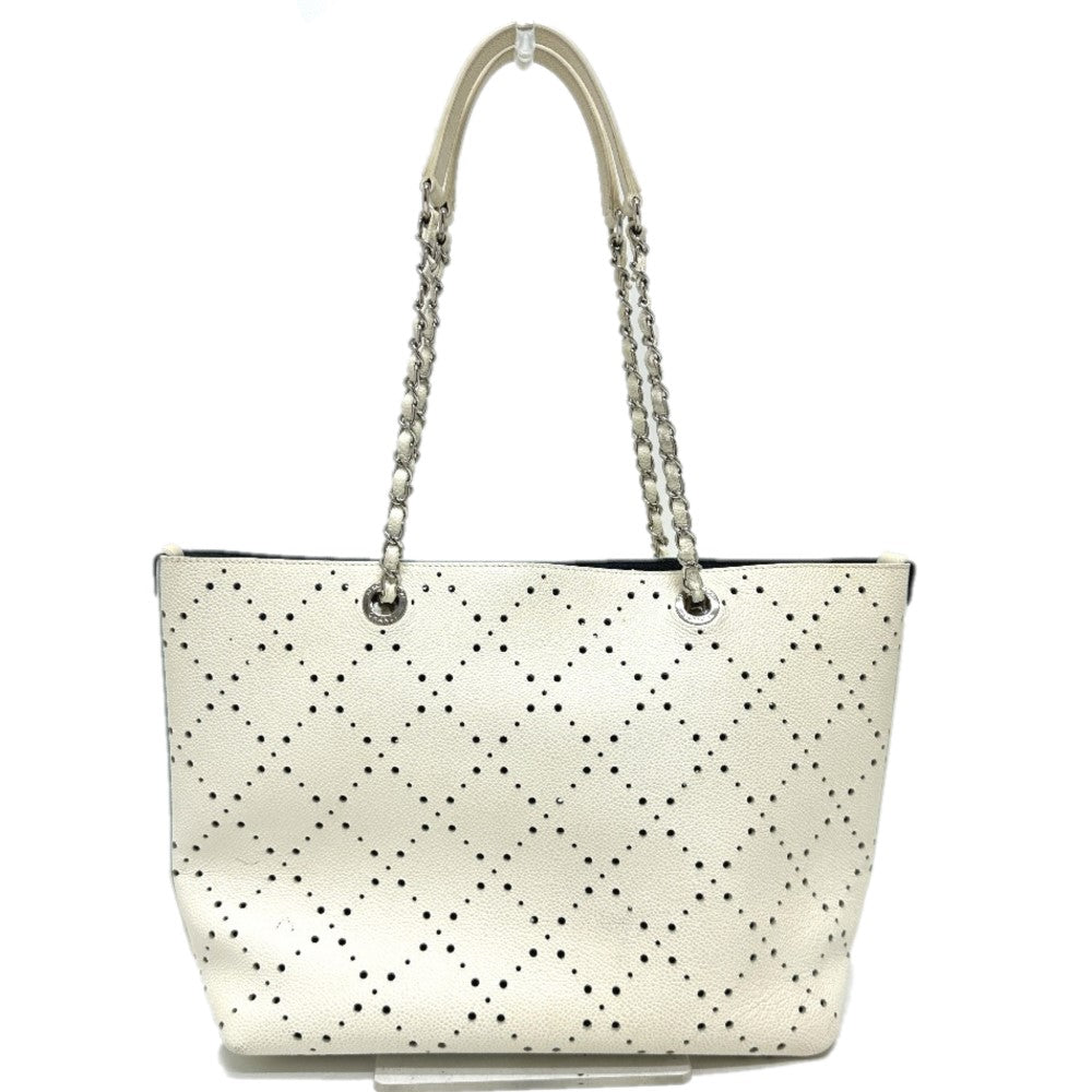 Chanel Soft caviar skin COCO Mark CC White Key Chain