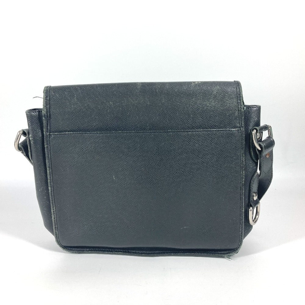 Louis Vuitton M32482 Taiga Andrei Leather Black Shoulder Bag