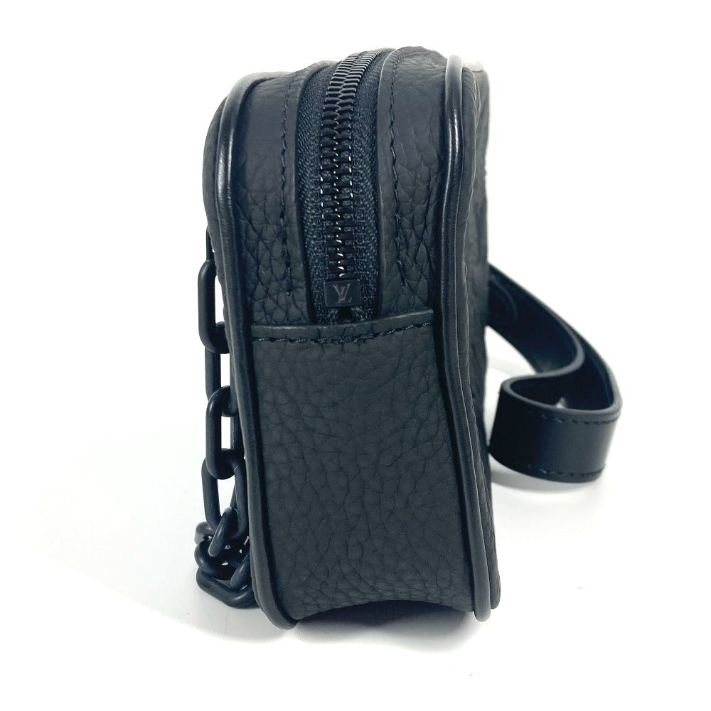 Louis Vuitton M55703 Taurillon Clemence Box is Monogram Leather Black Chain Clutch Bag