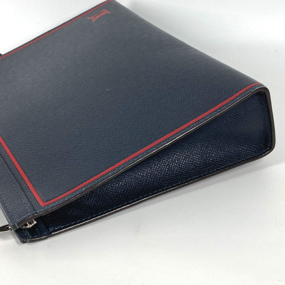 Louis Vuitton business Taiga Pochette Voyage Leather Navy Clutch Bag