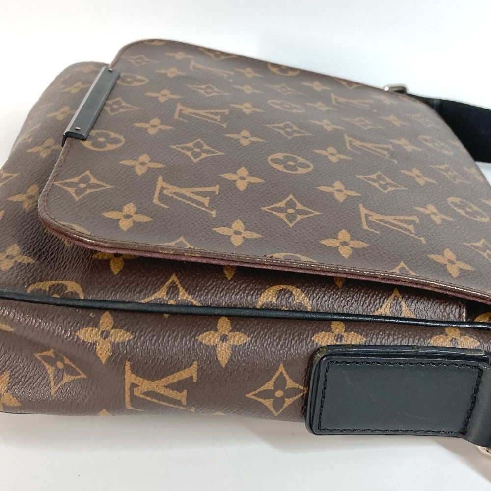 Louis Vuitton M40935 macacer District PM Monogram Canvas Brown Shoulder Bag