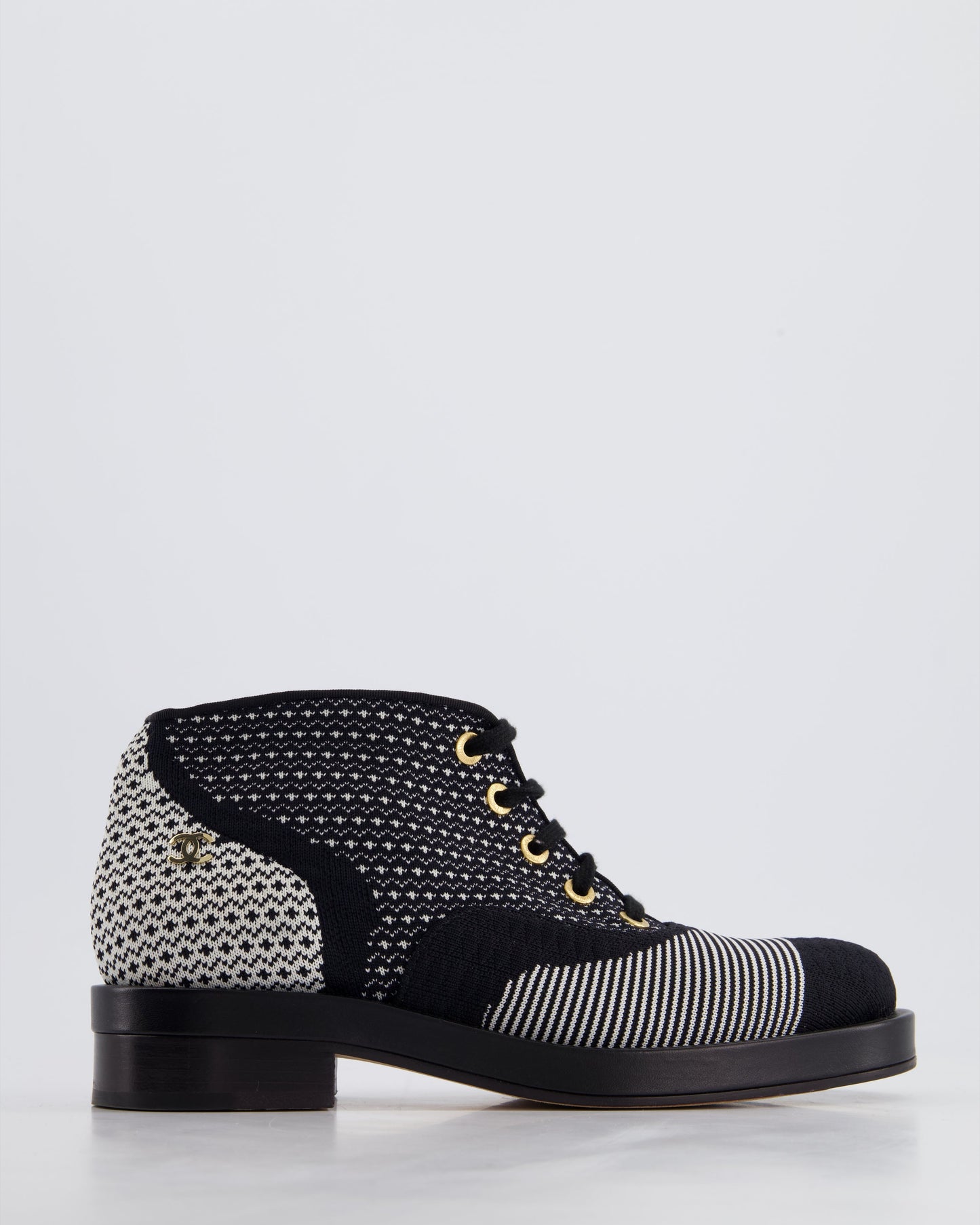 Chanel Black Fabric Printed Derby Lace Up Shoes Size Eu 38.5 for Women