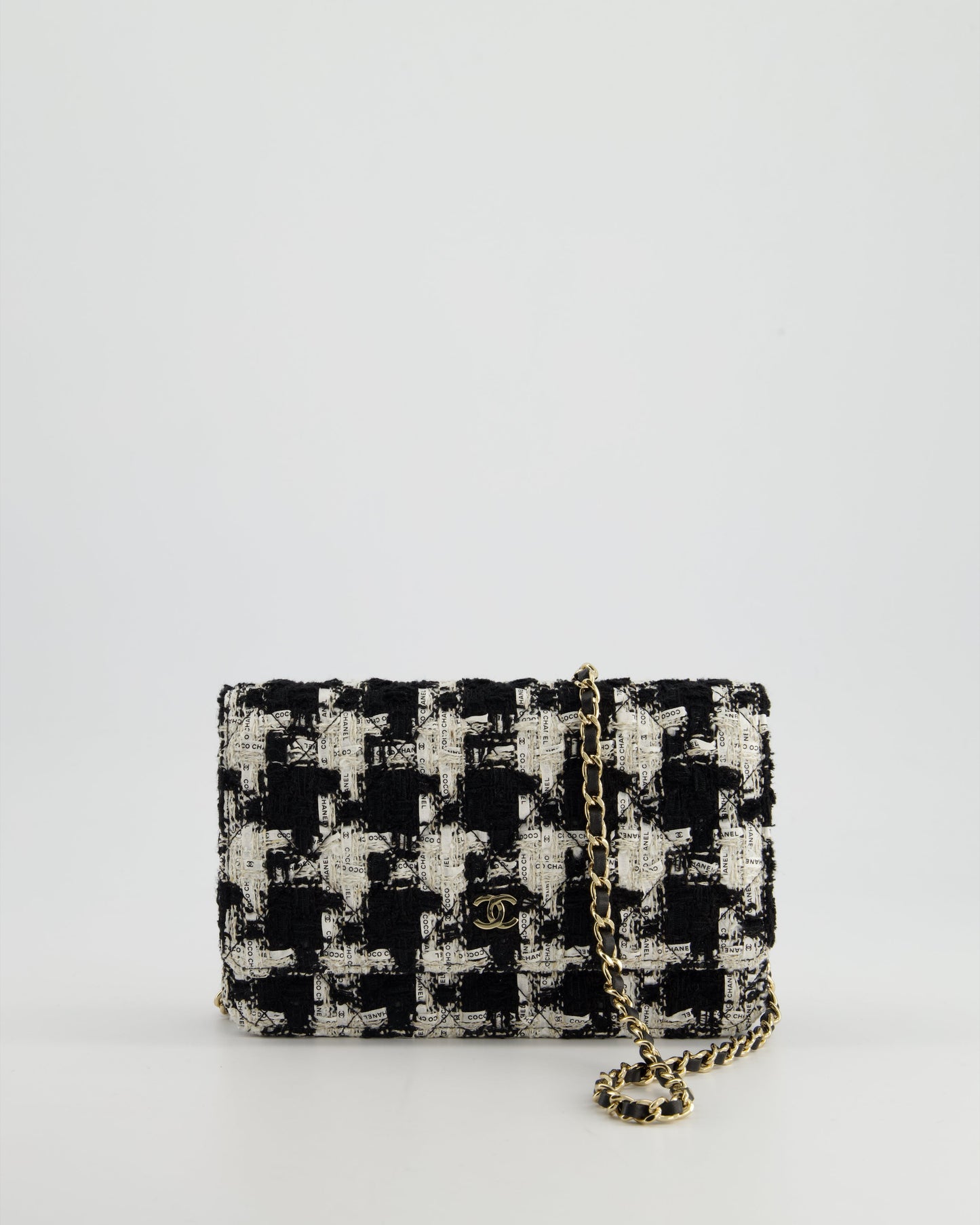 Chanel *Hot* Black & White Houndstooth Wallet On Chain Bag In Tweed With Champagne Gold Hardware