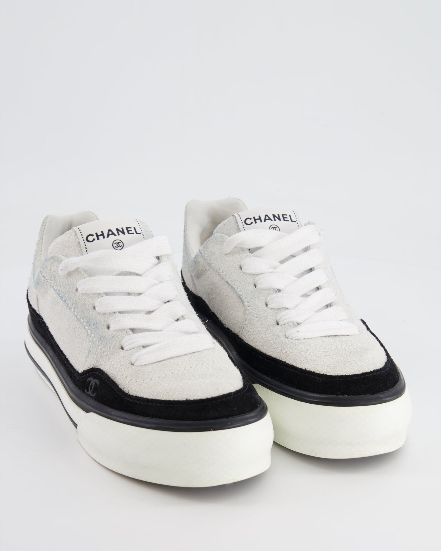 Chanel Coco 23B White And Black Suede Trainers With Cc Logo Size Eu 37.5 Women Shoes