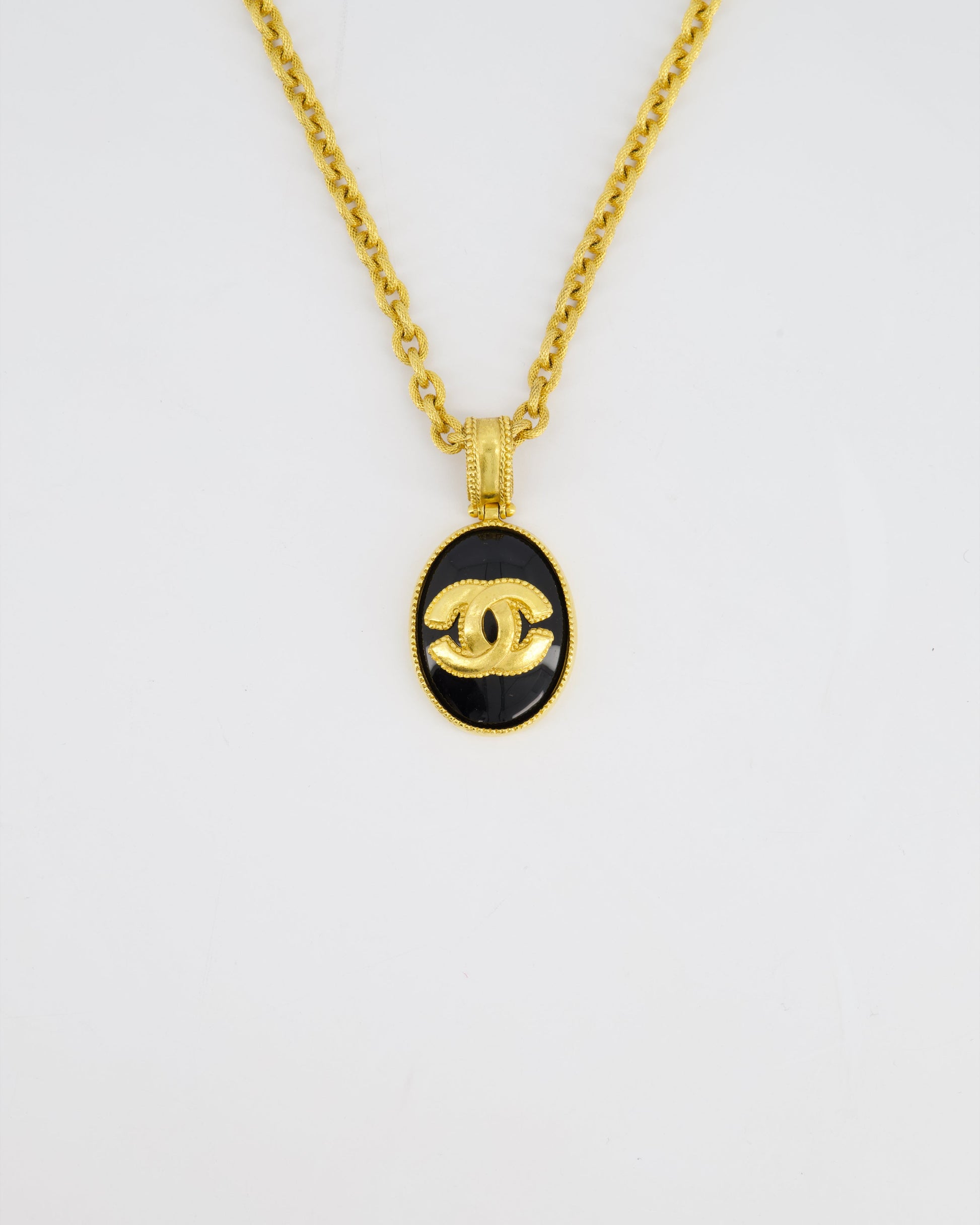 Chanel 96A Gold And Black Pendant Necklace With Cc Detail