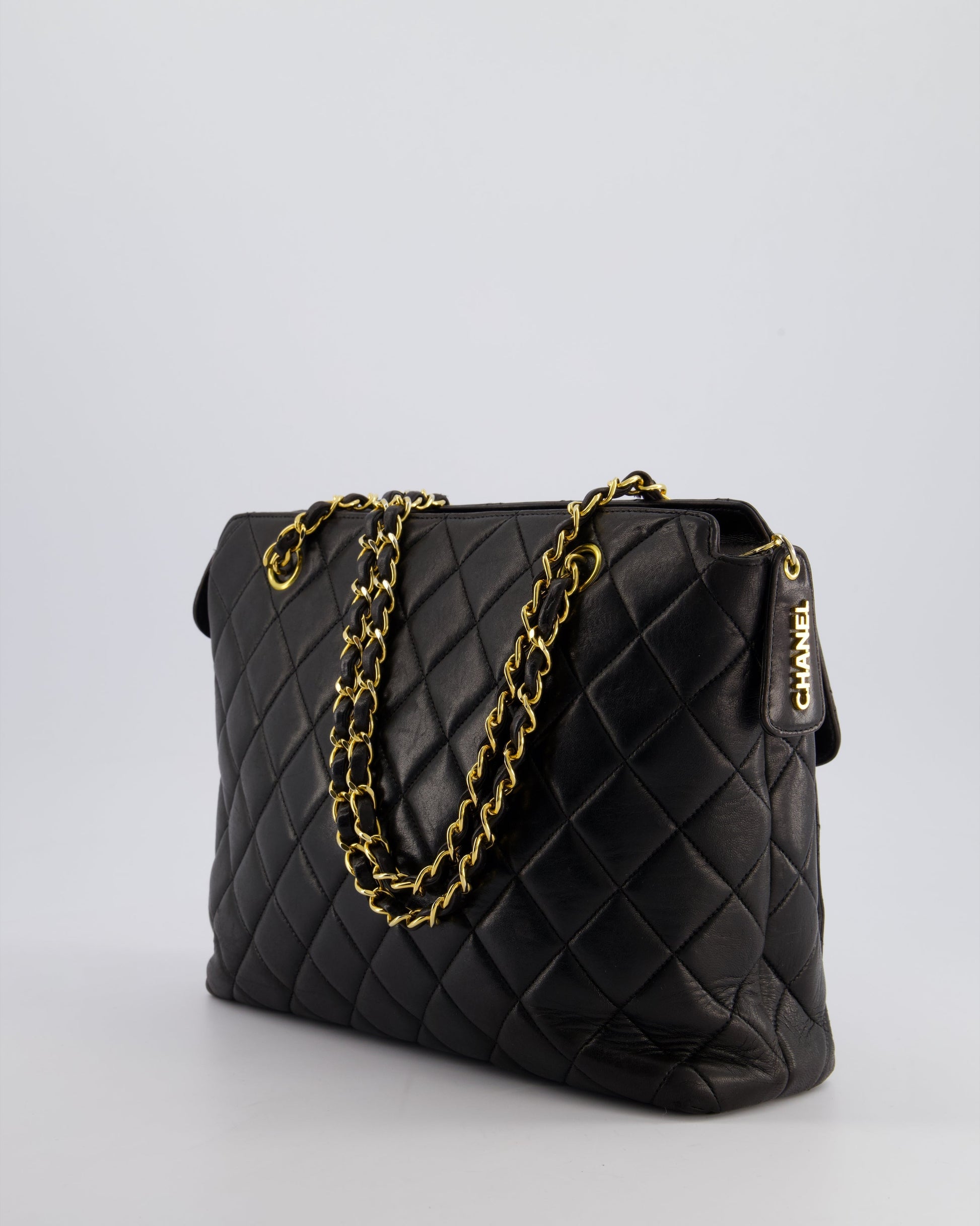 Chanel   Black Quilted CC Front Flap Logo Bag with Chain and Zip in Lambskin Leather with 24K Gold Hardware
