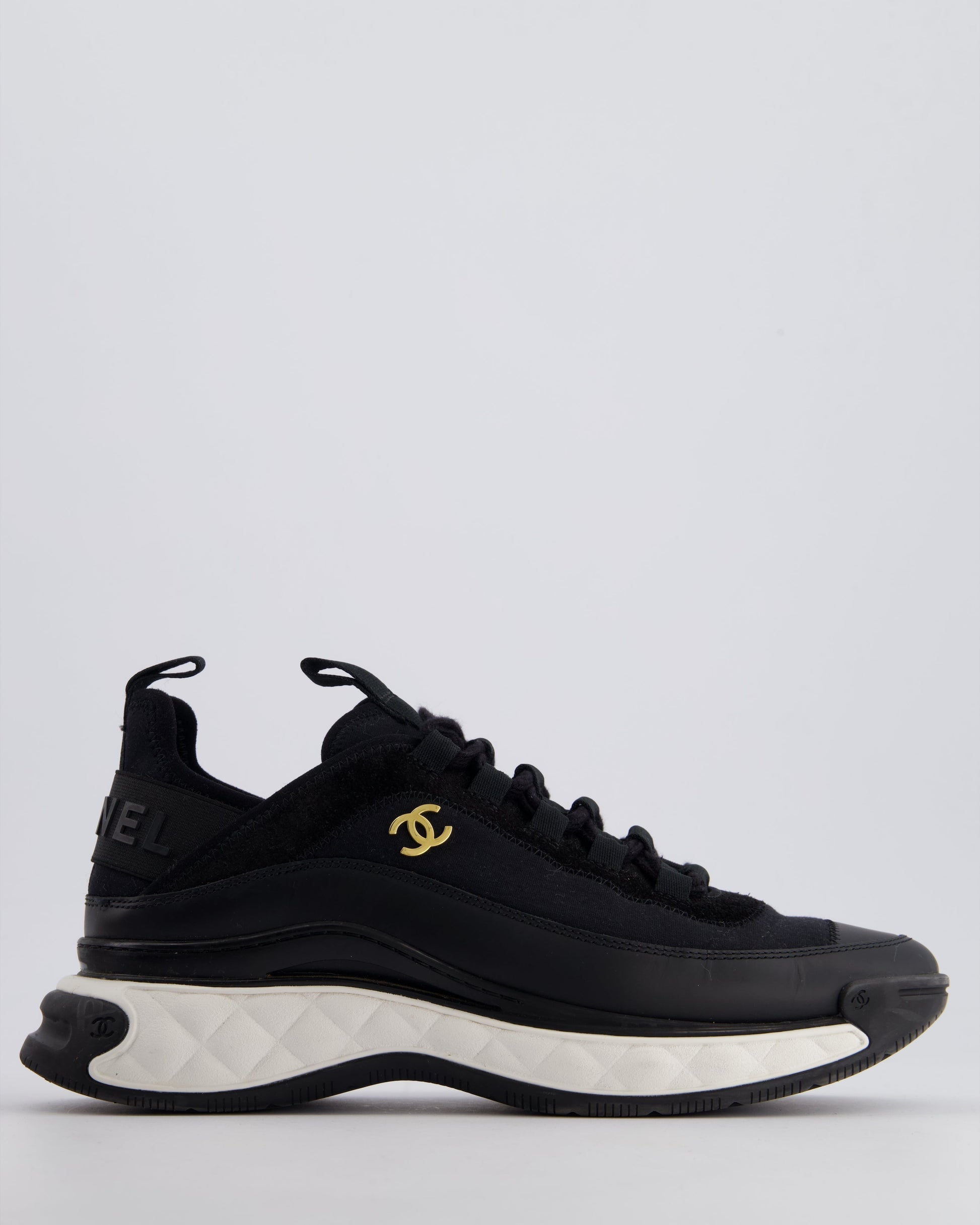 Chanel Black Fabric And Leather Trainers With White Soles And Gold Cc Logo Size Eu 38.5 Women Shoes