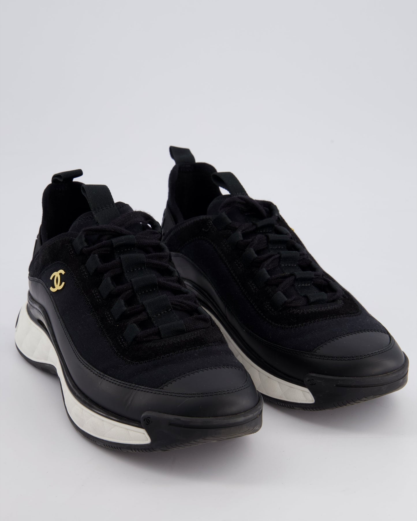 Chanel Black Fabric And Leather Trainers With White Soles And Gold Cc Logo Size Eu 38.5 Women Shoes