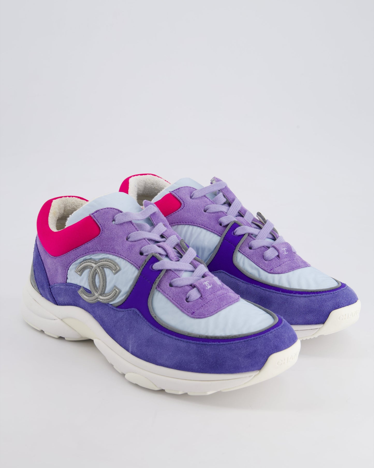 Chanel 21/p Lilac Suede Sneakers with CC Logo Detail Size Eu 42 for Women