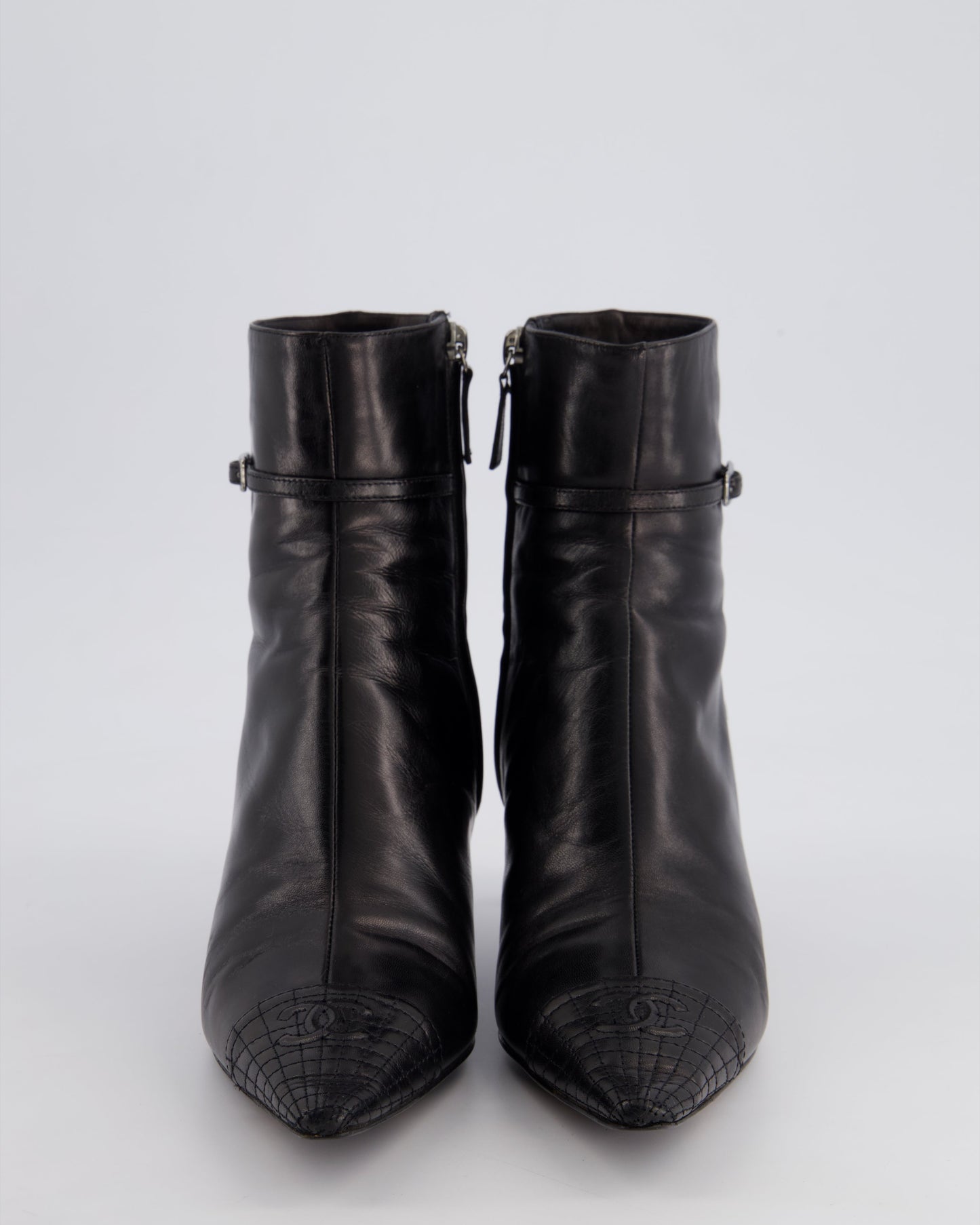 Chanel 05A   Black Leather Pointed Toe Ankle Boots Size EU 36