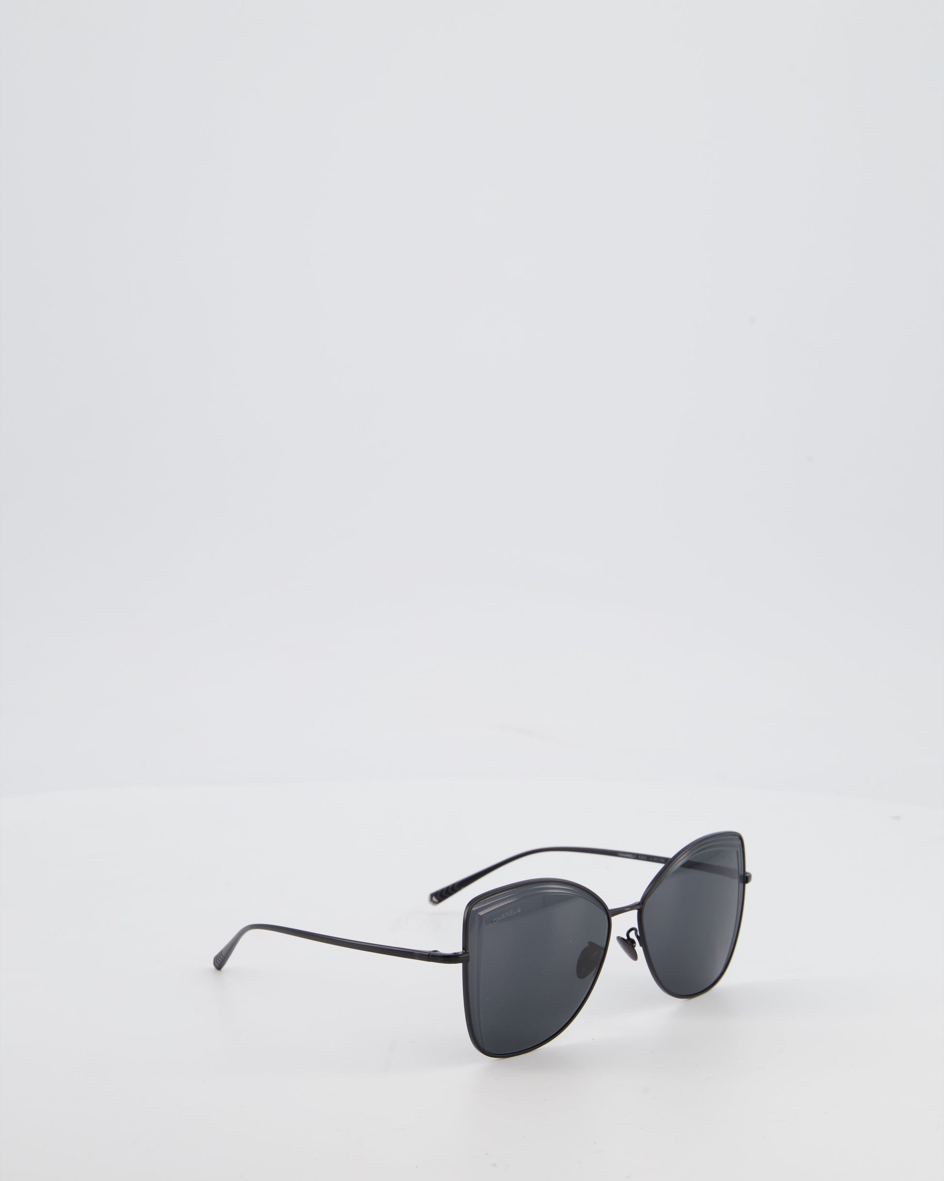 Chanel Black Metal Frame Sunglasses With Logo Detail Bag